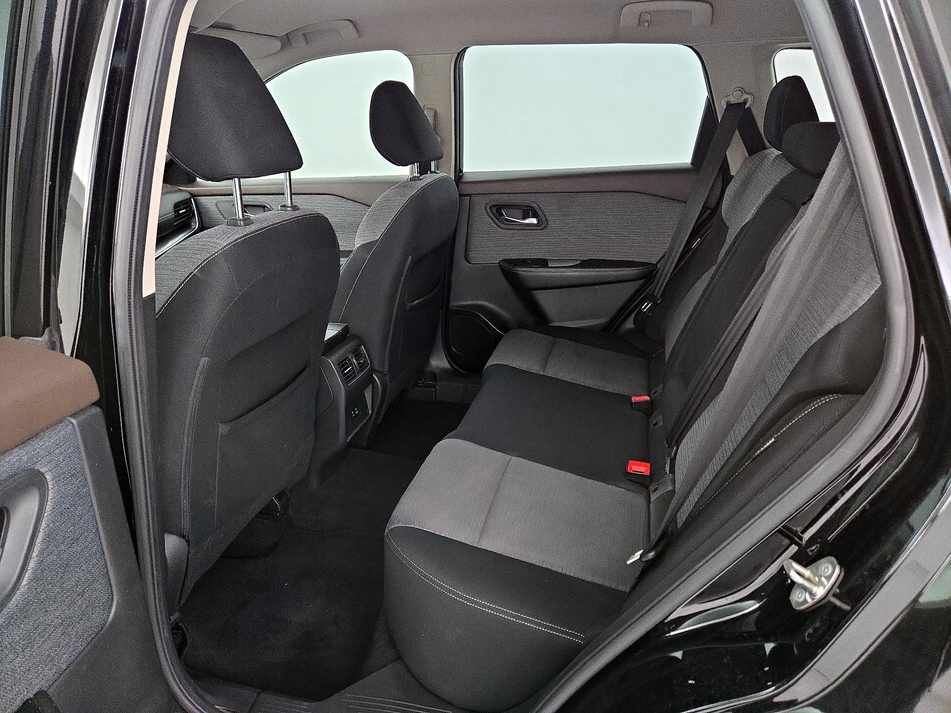 Thumbnail: 2021 Nissan Rogue - 19