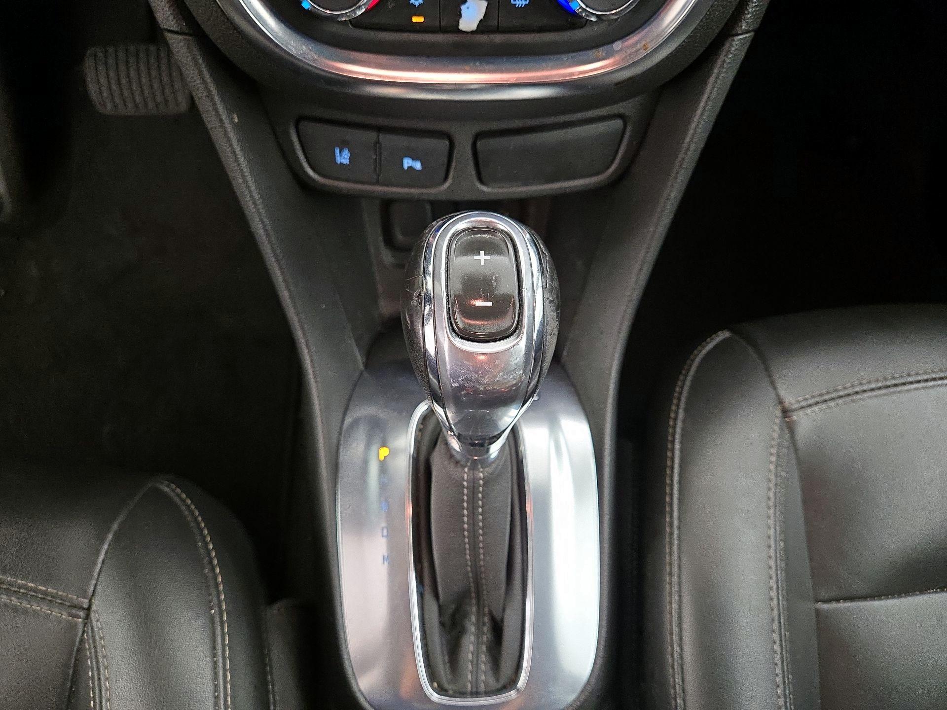Thumbnail: 2015 Buick Encore - 18