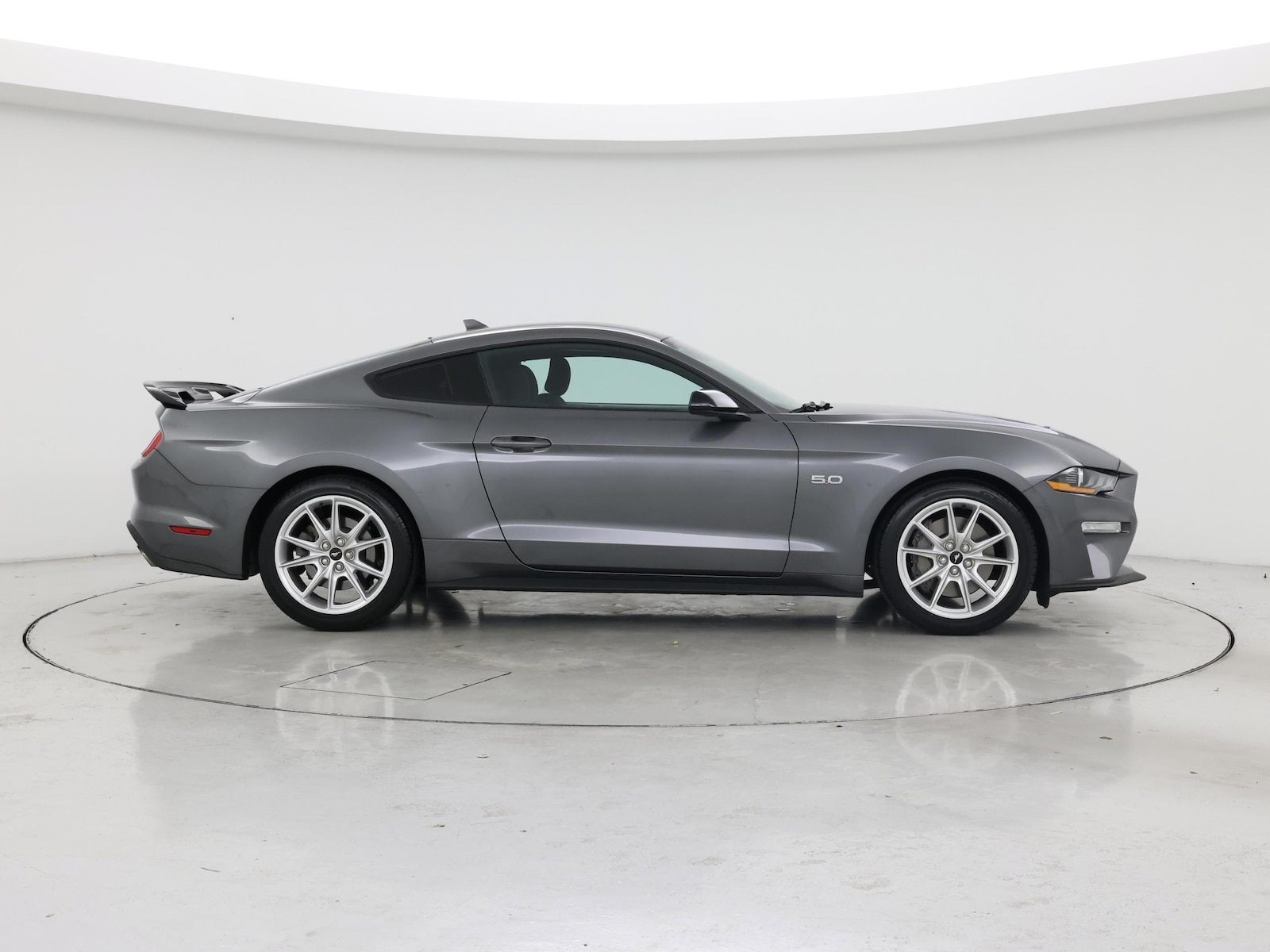 2021 Ford Mustang GT - Photo 8
