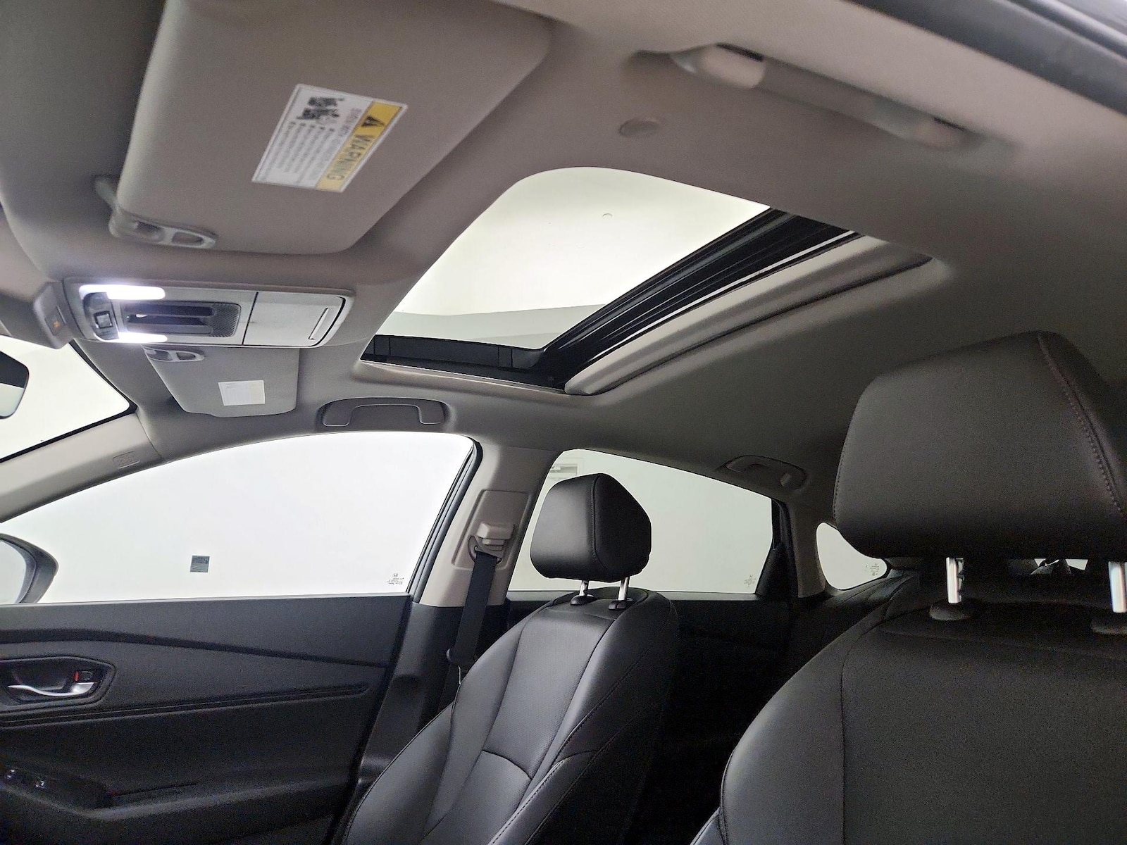 Sunroof(s) & Overhead Airbags