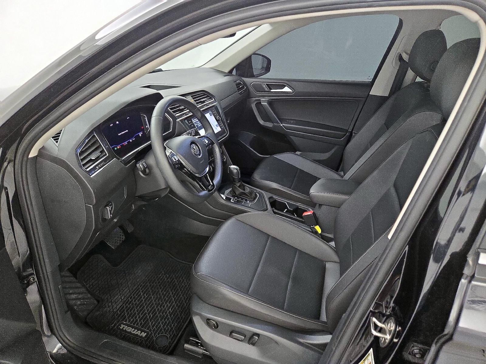 2020 Volkswagen Tiguan SEL - Photo 12