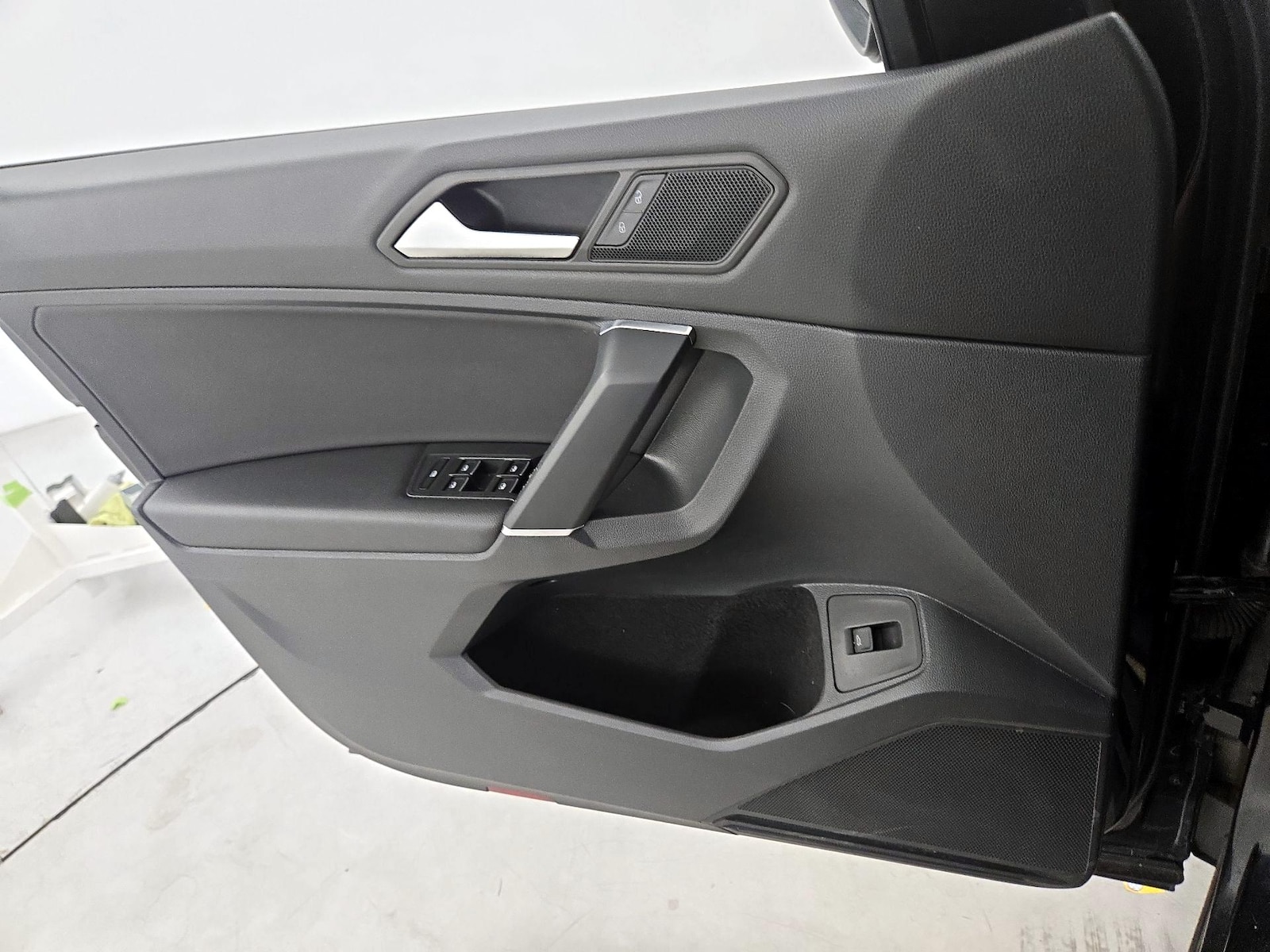 2020 Volkswagen Tiguan SEL - Photo 13