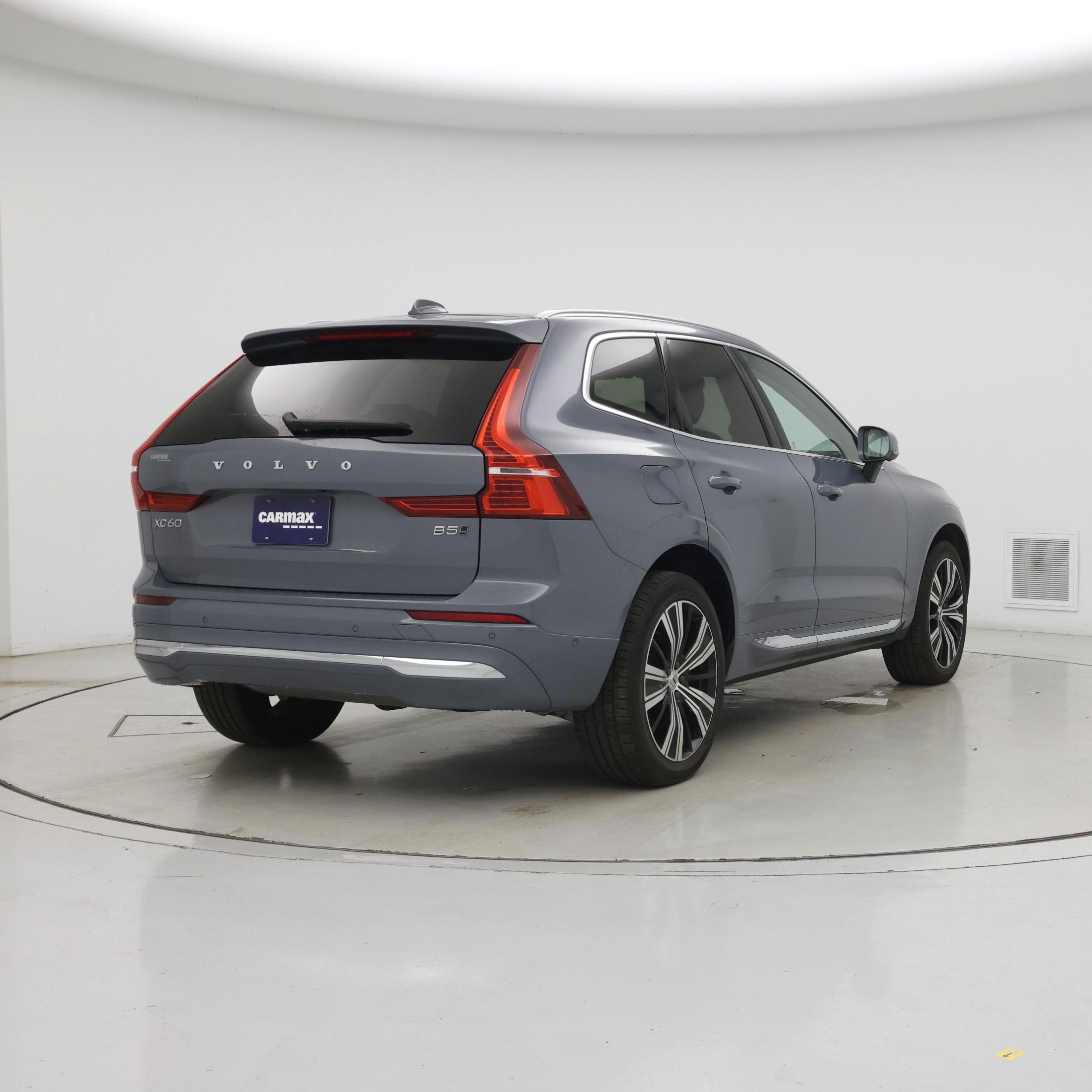 Thumbnail: 2023 Volvo XC60 - 8