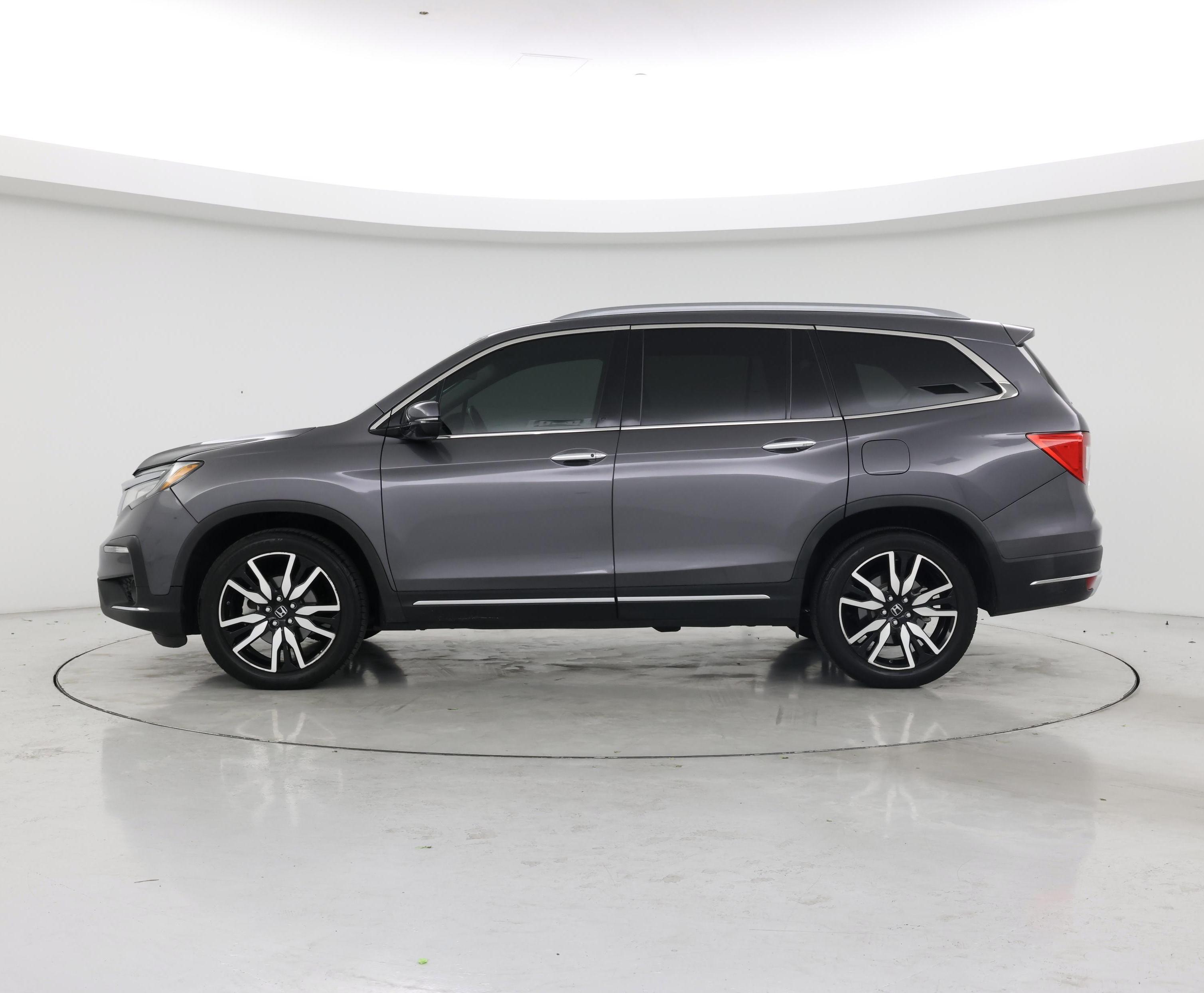 Thumbnail: 2019 Honda Pilot - 3