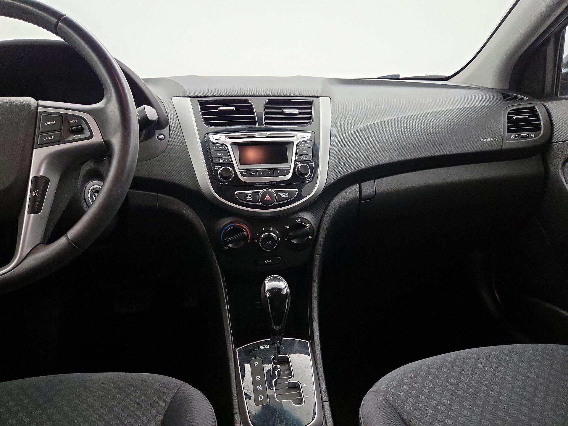 Thumbnail: 2014 Hyundai Accent - 9