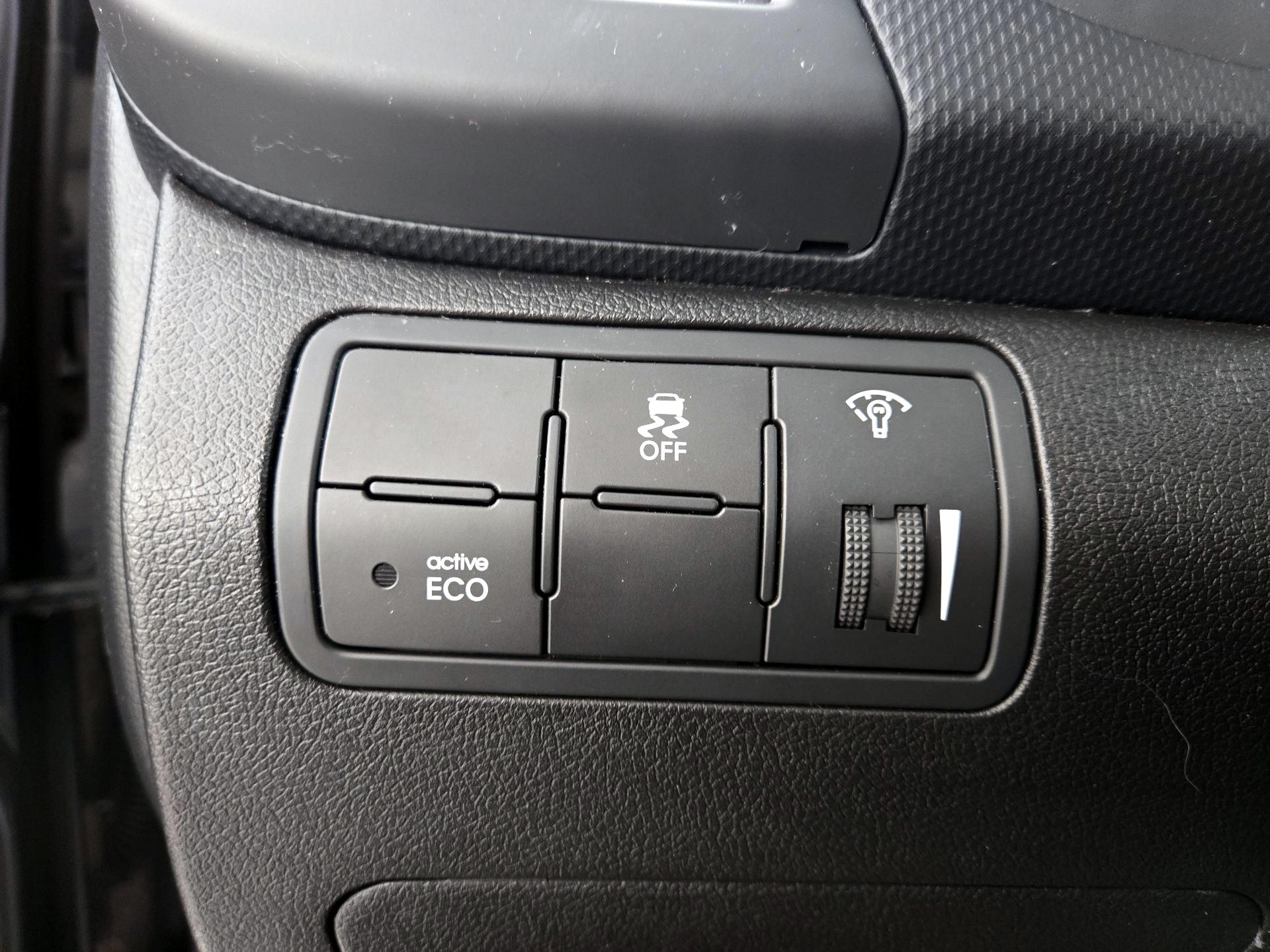 Thumbnail: 2014 Hyundai Accent - 13