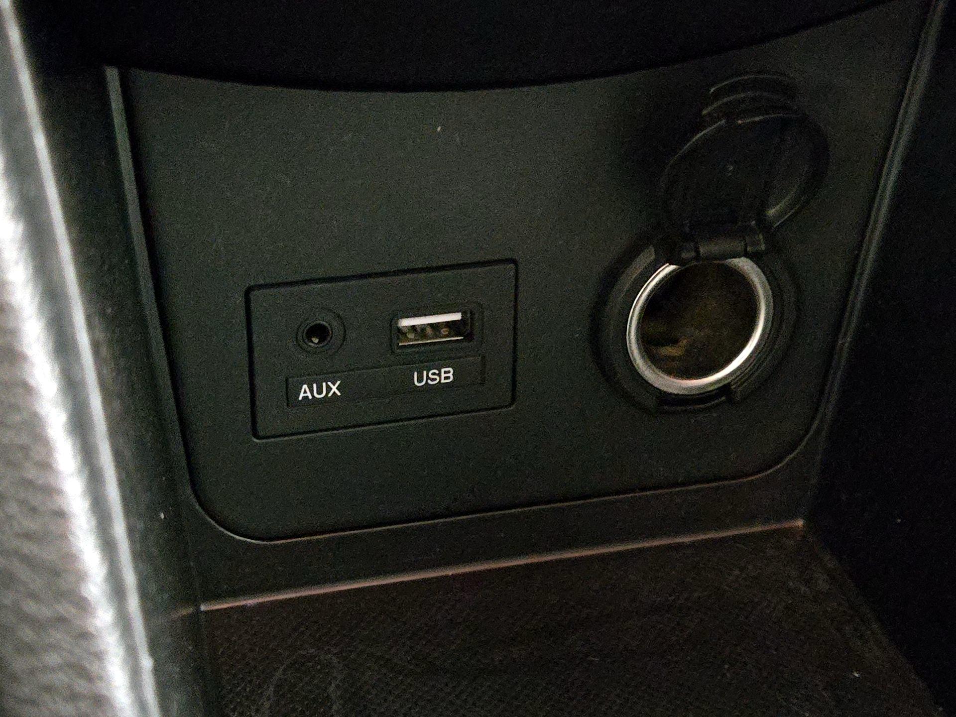 Thumbnail: 2014 Hyundai Accent - 17