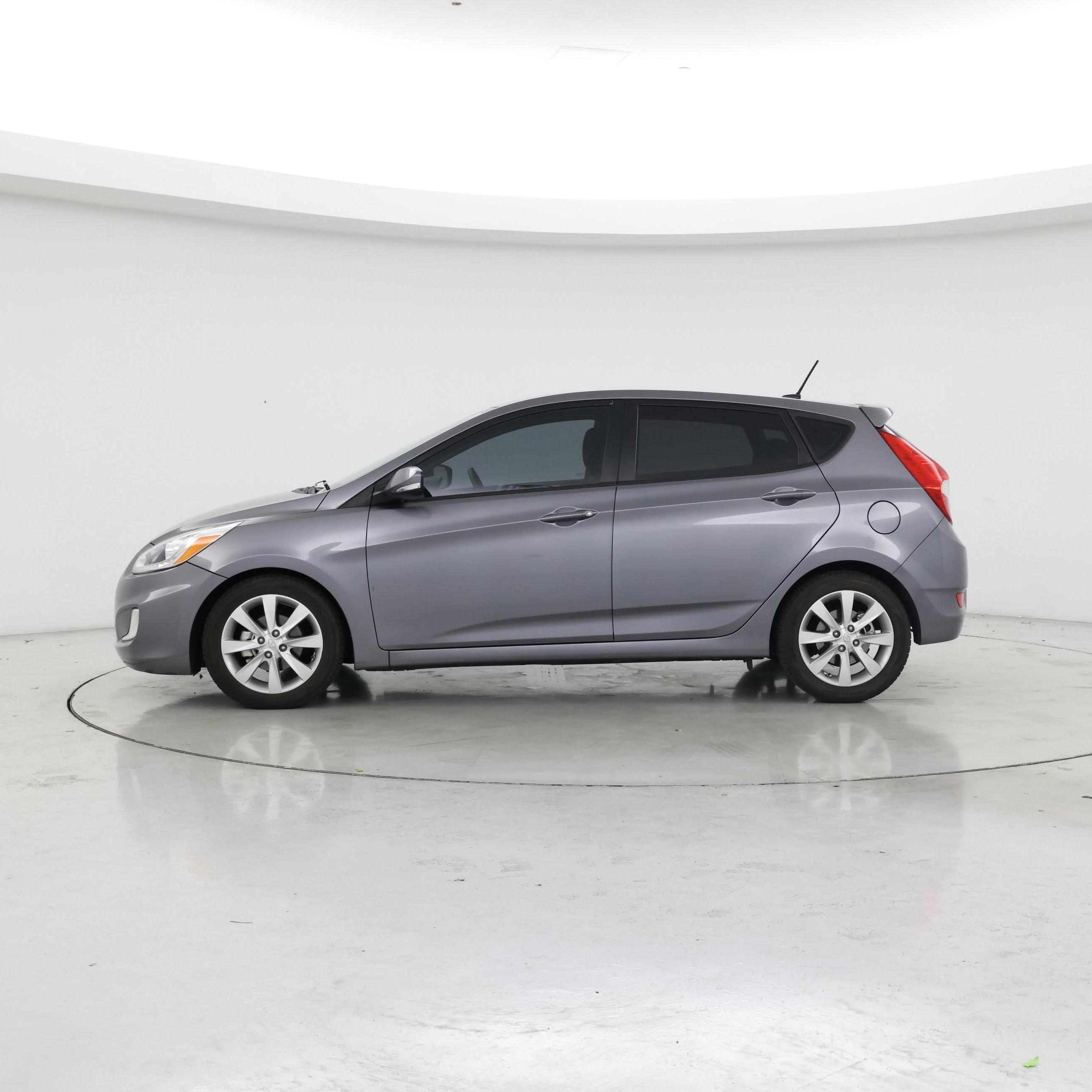 Thumbnail: 2014 Hyundai Accent - 3