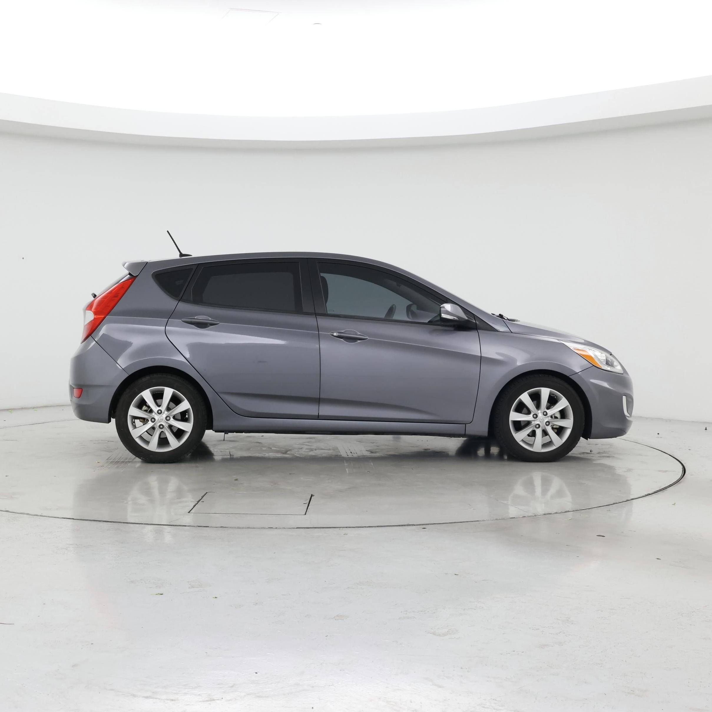 Thumbnail: 2014 Hyundai Accent - 7