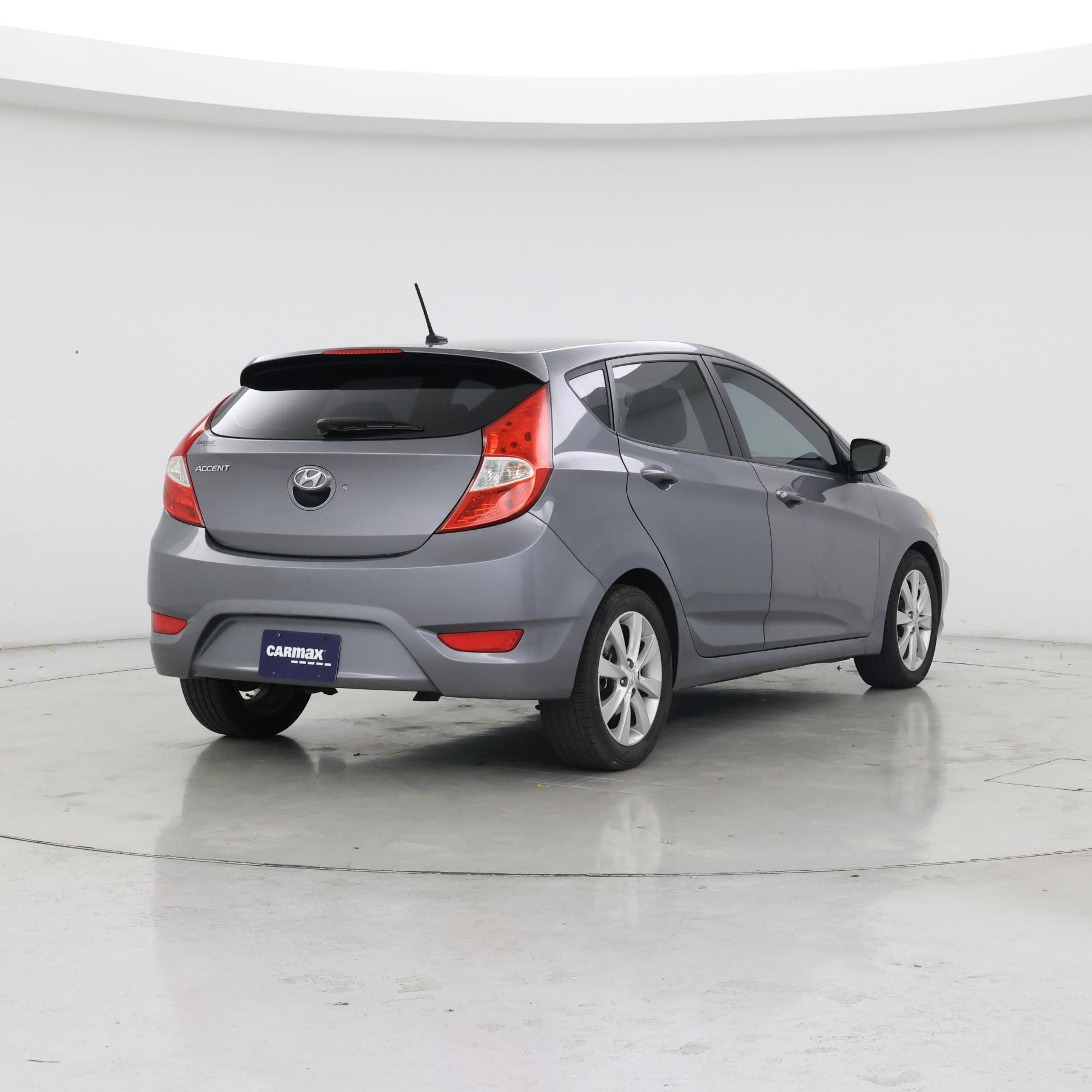 Thumbnail: 2014 Hyundai Accent - 8