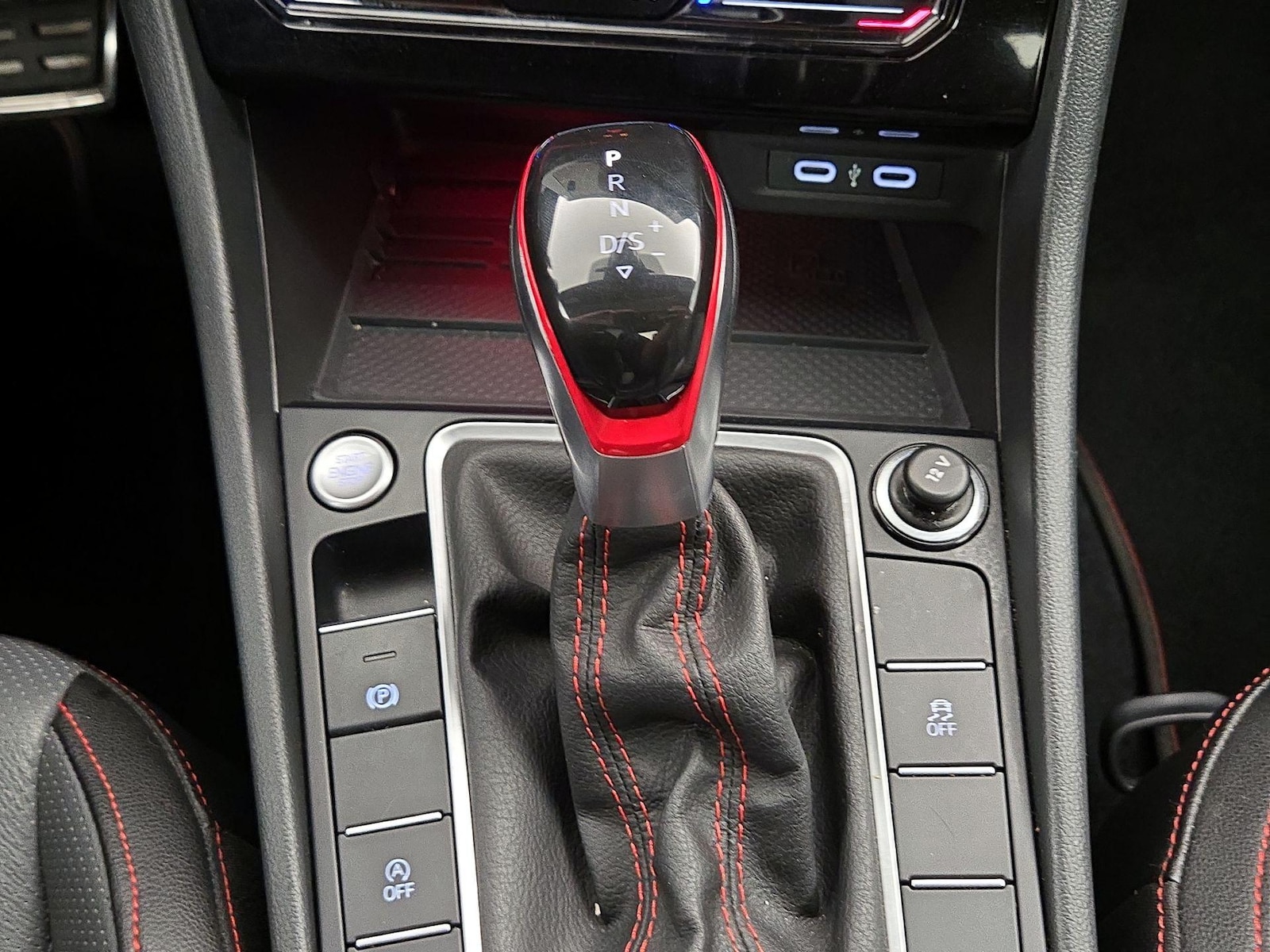2025 Volkswagen Jetta GLI Autobahn - Photo 18