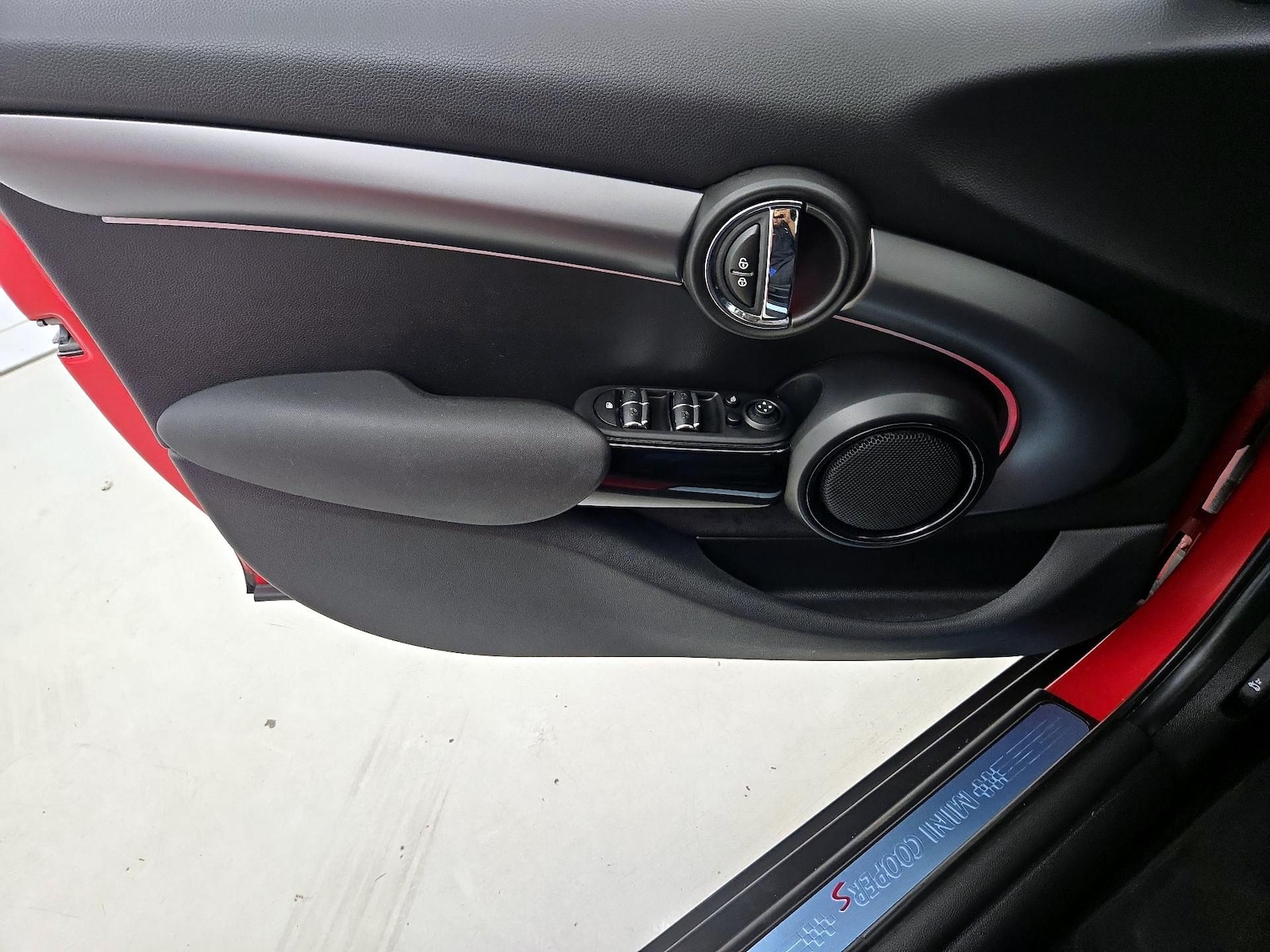 2023 MINI Hardtop 4 Door S - Photo 13