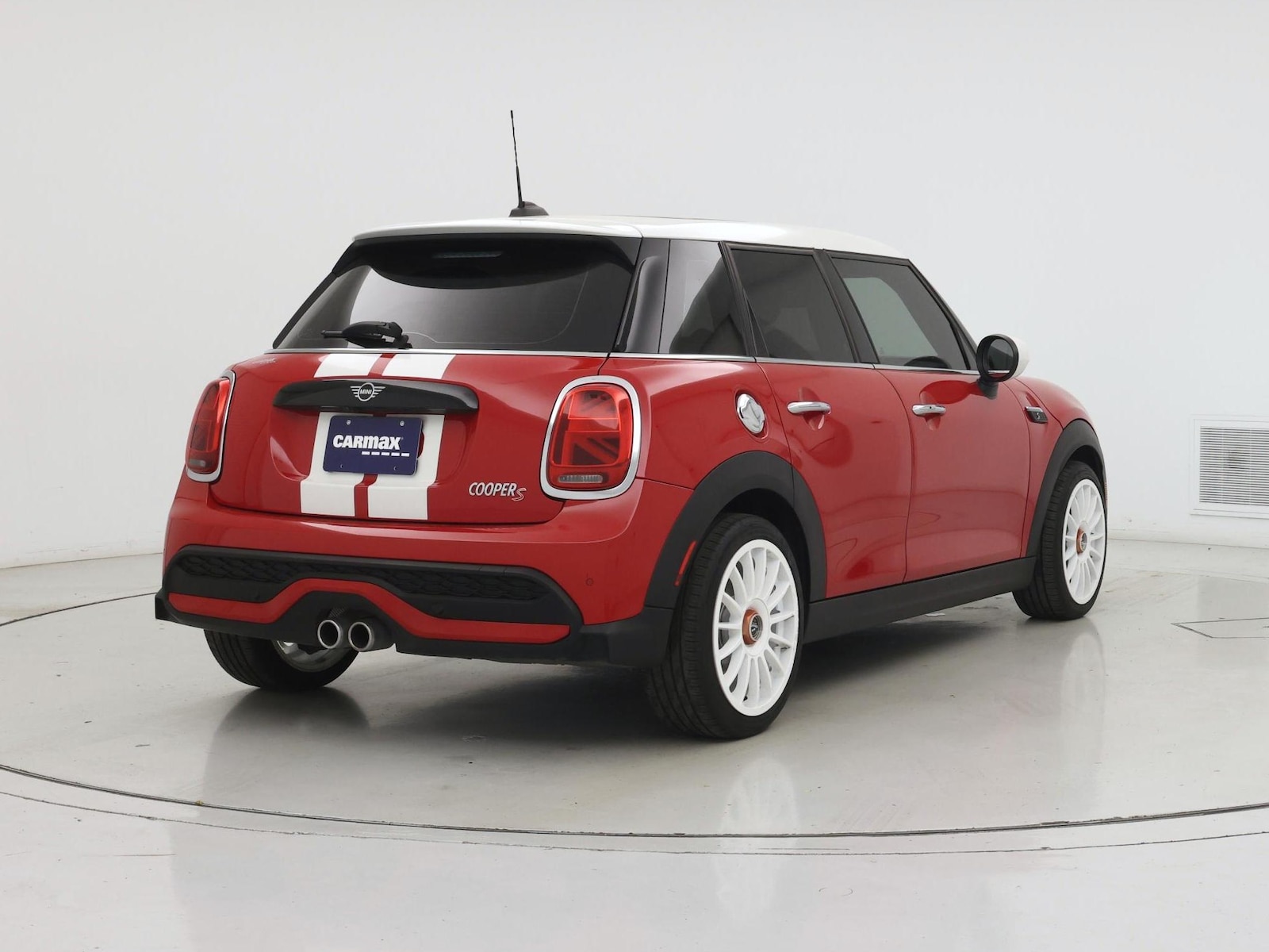 2023 MINI Hardtop 4 Door S - Photo 9