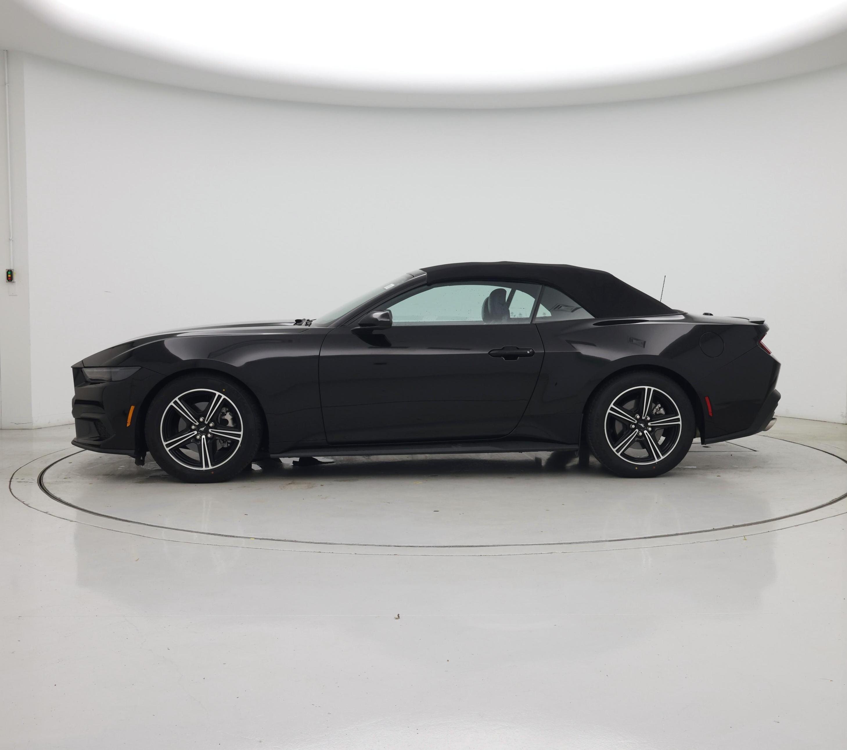 Thumbnail: 2025 Ford Mustang - 3