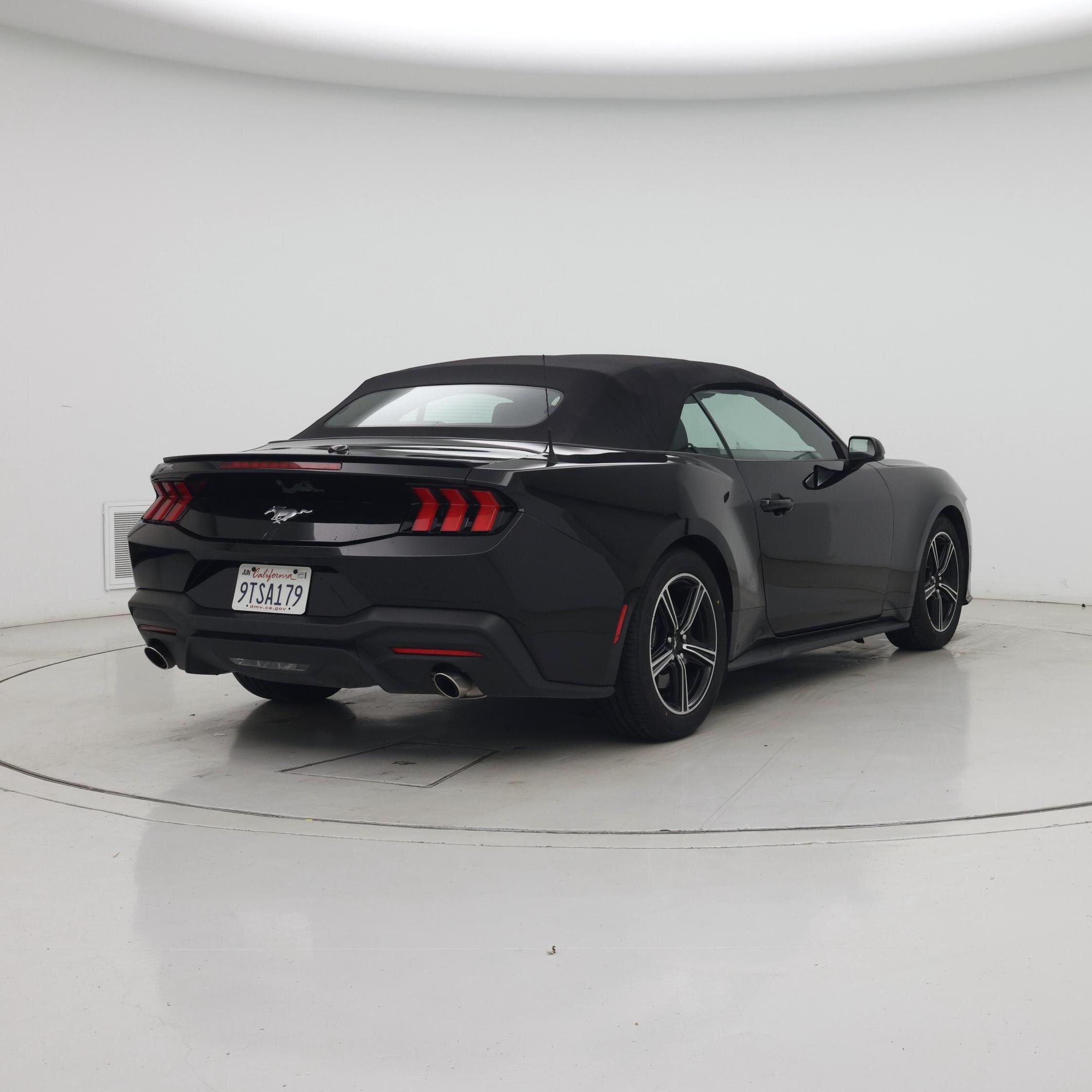 Thumbnail: 2025 Ford Mustang - 8