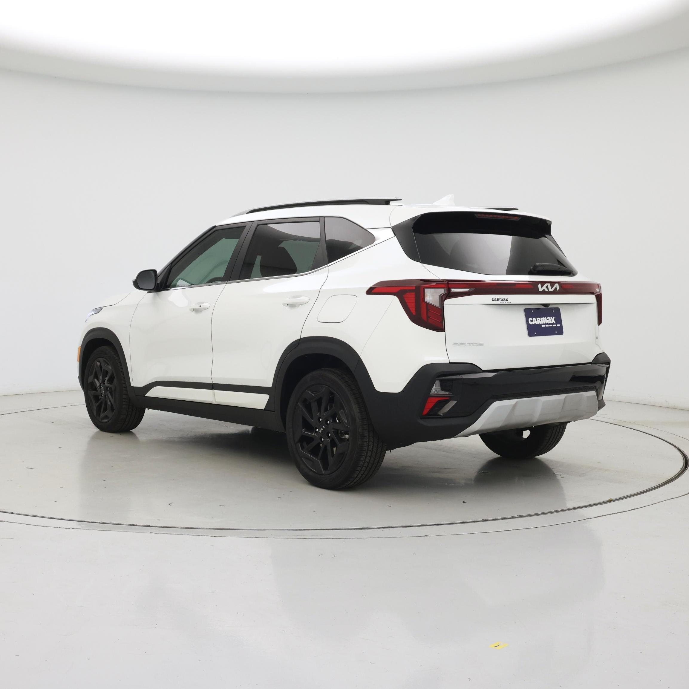 Thumbnail: 2024 Kia Seltos - 2