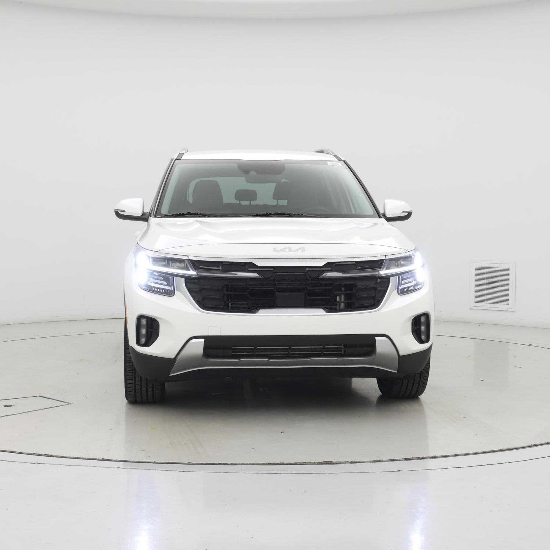 Thumbnail: 2024 Kia Seltos - 5