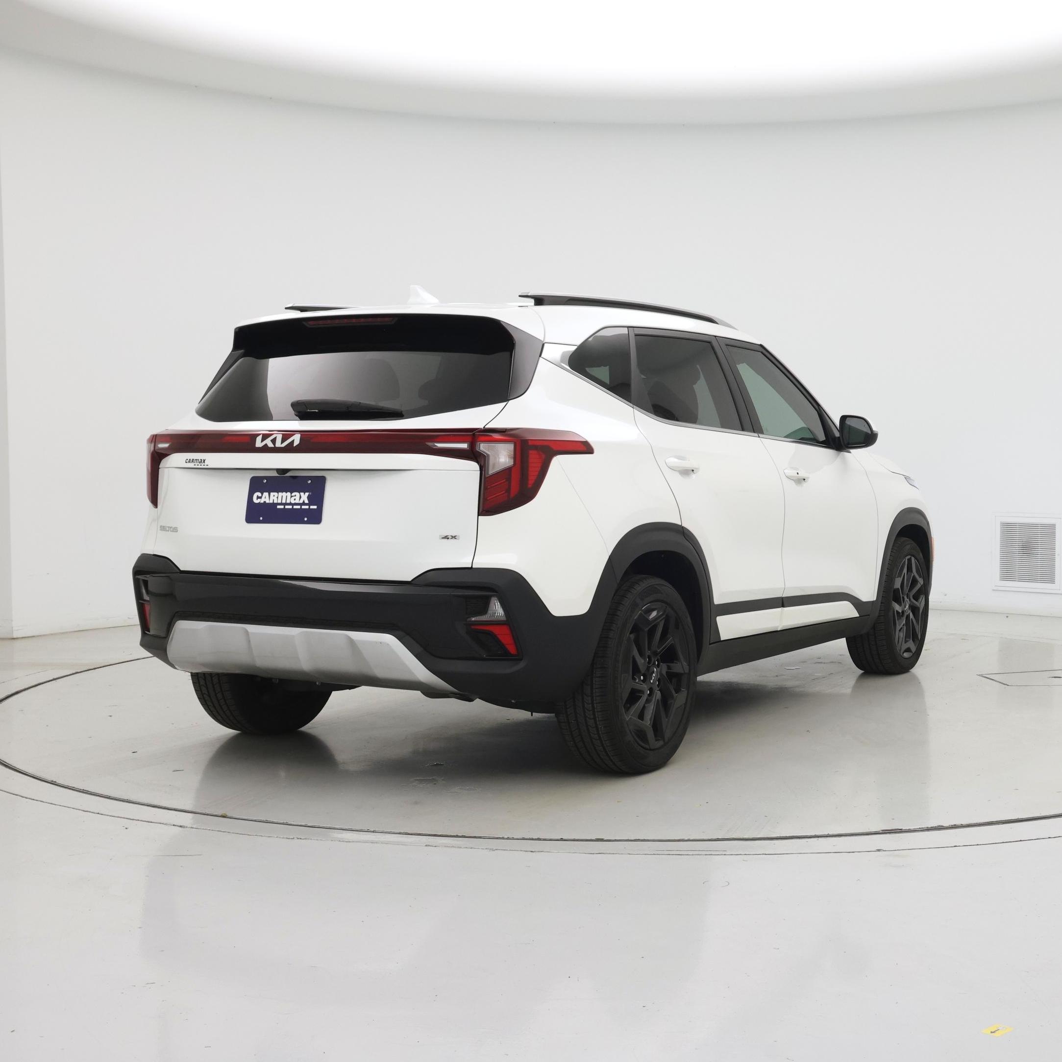 Thumbnail: 2024 Kia Seltos - 8