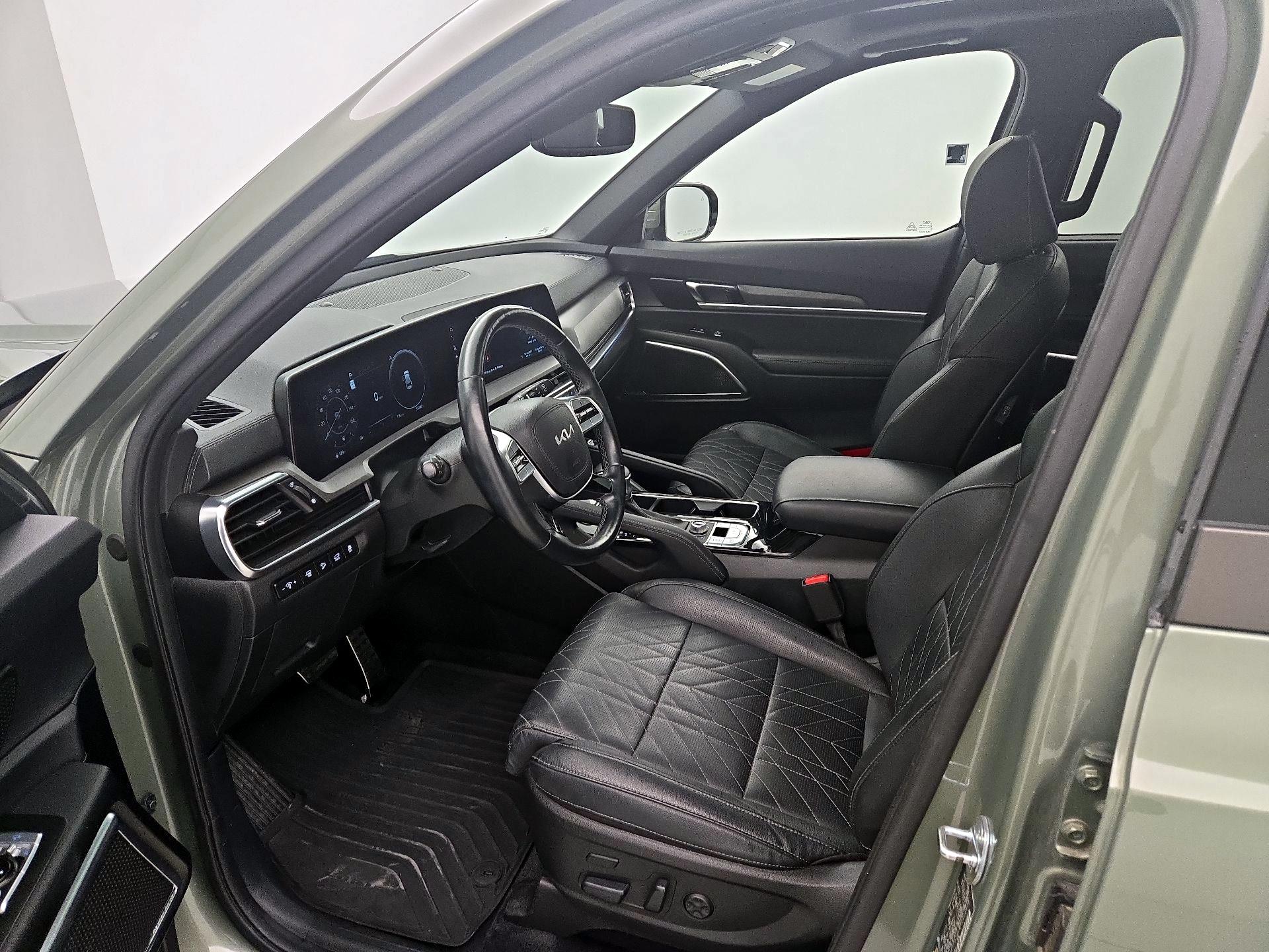 Thumbnail: 2023 Kia Telluride - 11