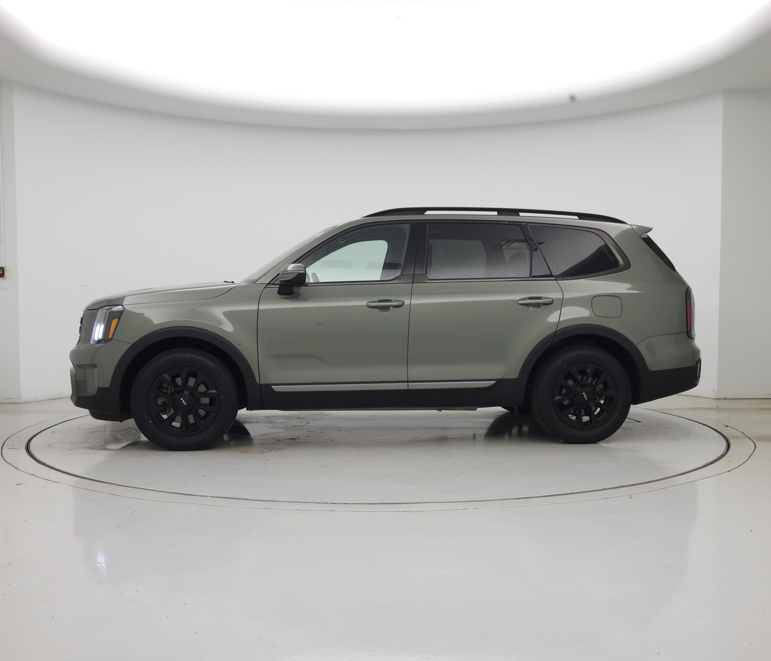 Thumbnail: 2023 Kia Telluride - 3