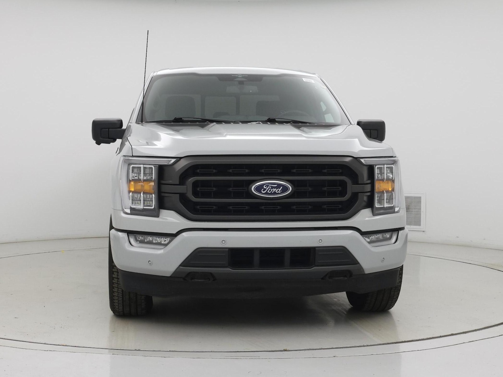 2023 Ford F-150 XLT - Photo 6