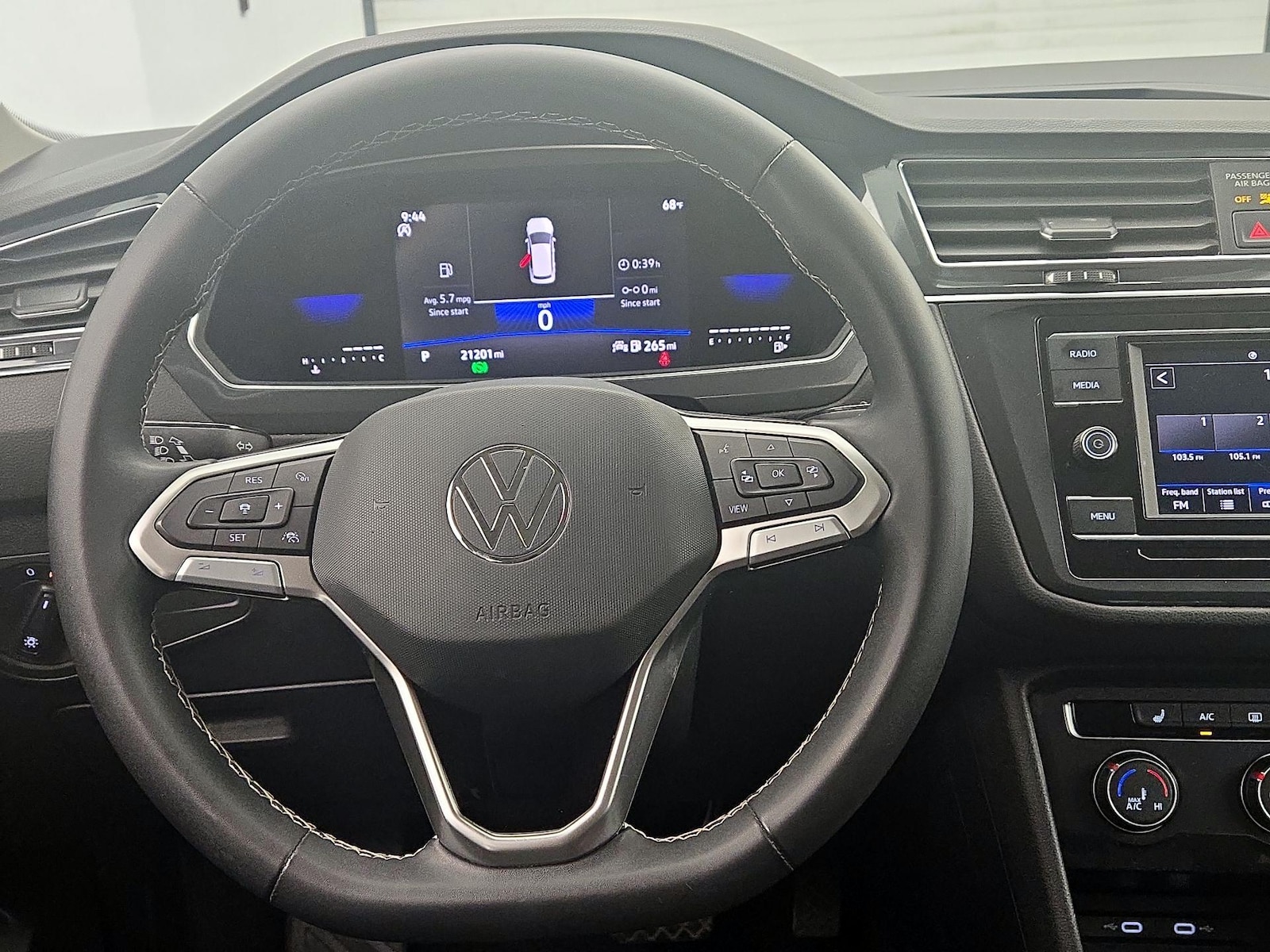 2023 Volkswagen Tiguan S - Photo 11