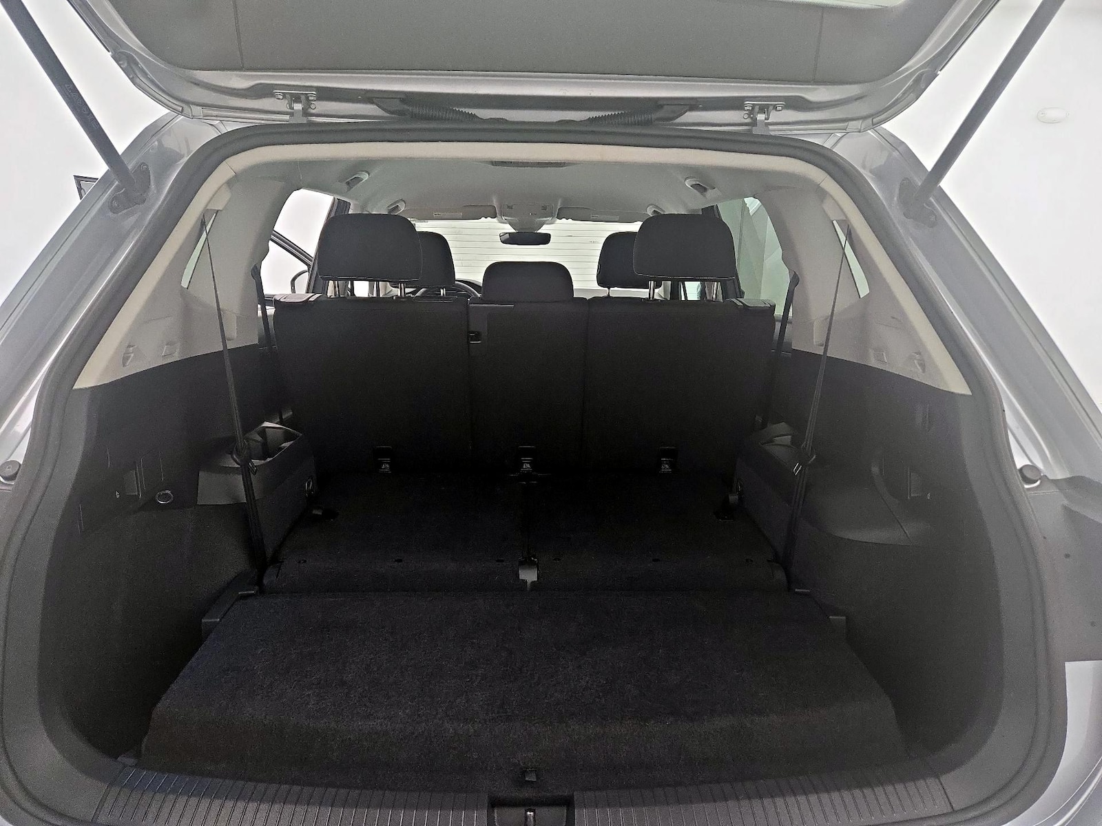 2023 Volkswagen Tiguan S - Photo 23