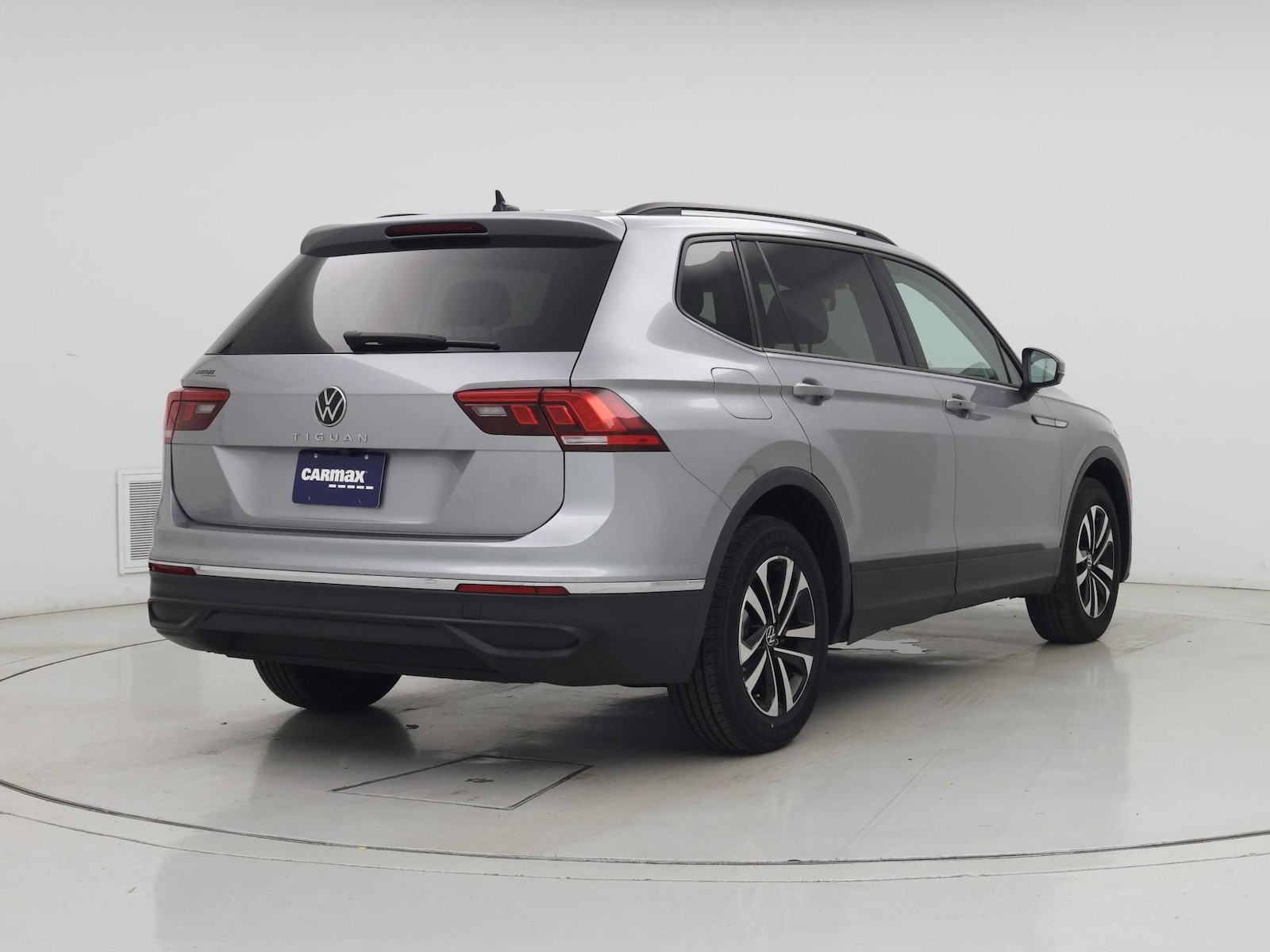 2023 Volkswagen Tiguan S - Photo 9