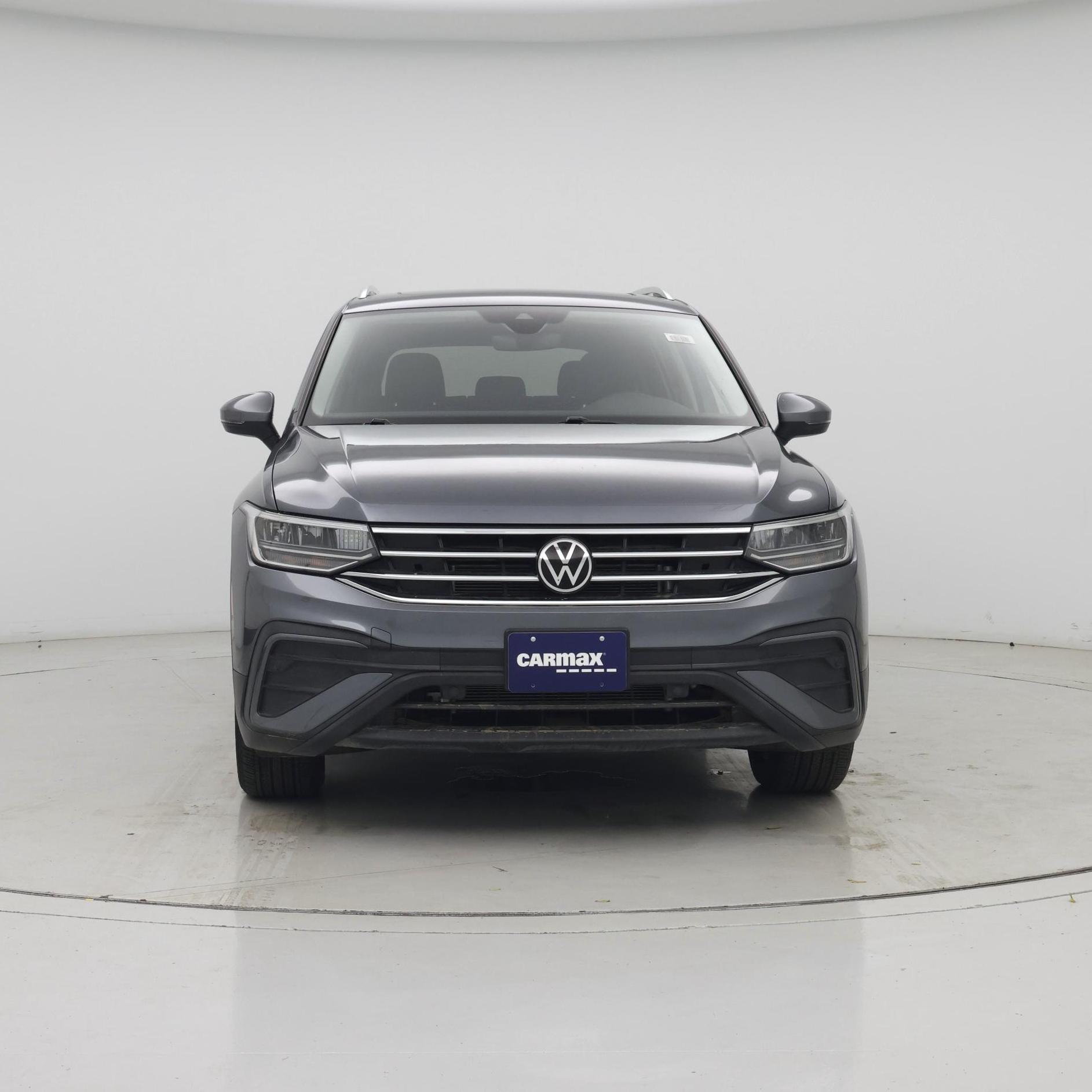 Thumbnail: 2023 Volkswagen Tiguan - 5