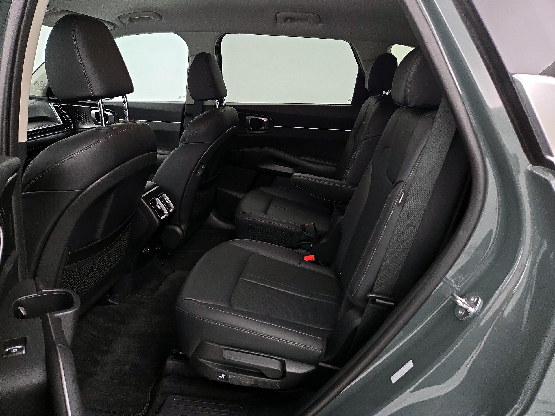 Thumbnail: 2025 Kia Sorento - 20