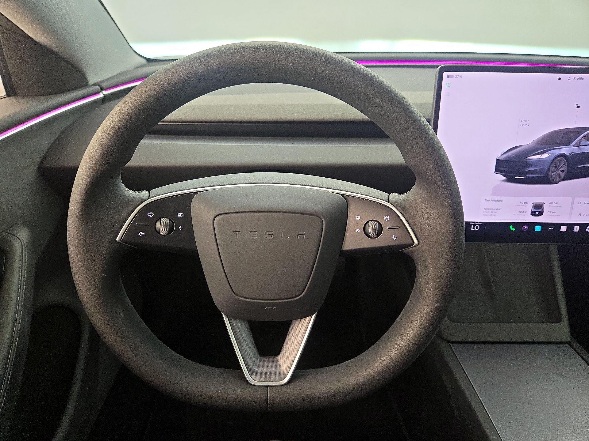Thumbnail: 2025 Tesla Model 3 - 10