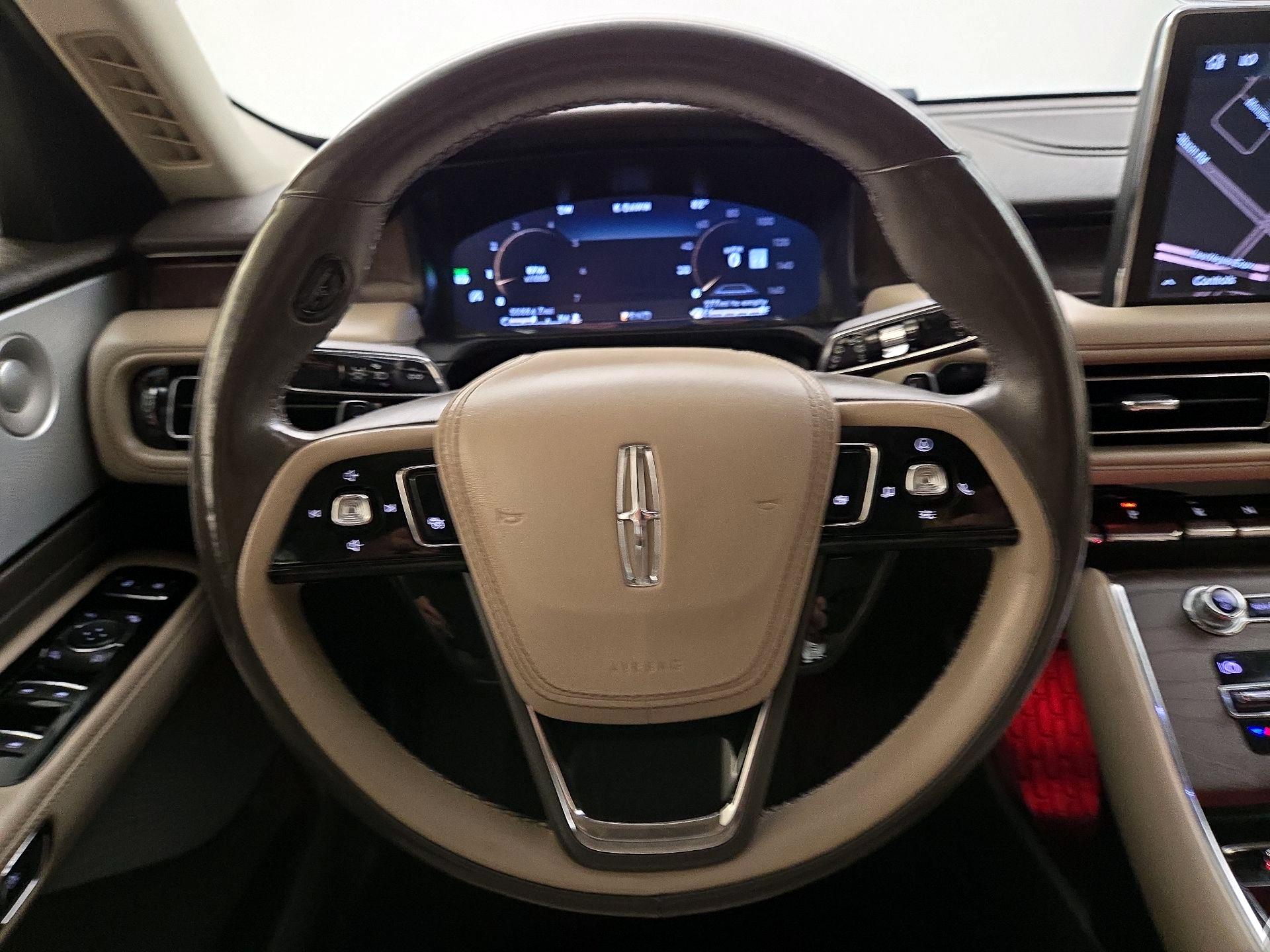 Thumbnail: 2020 Lincoln Aviator - 10