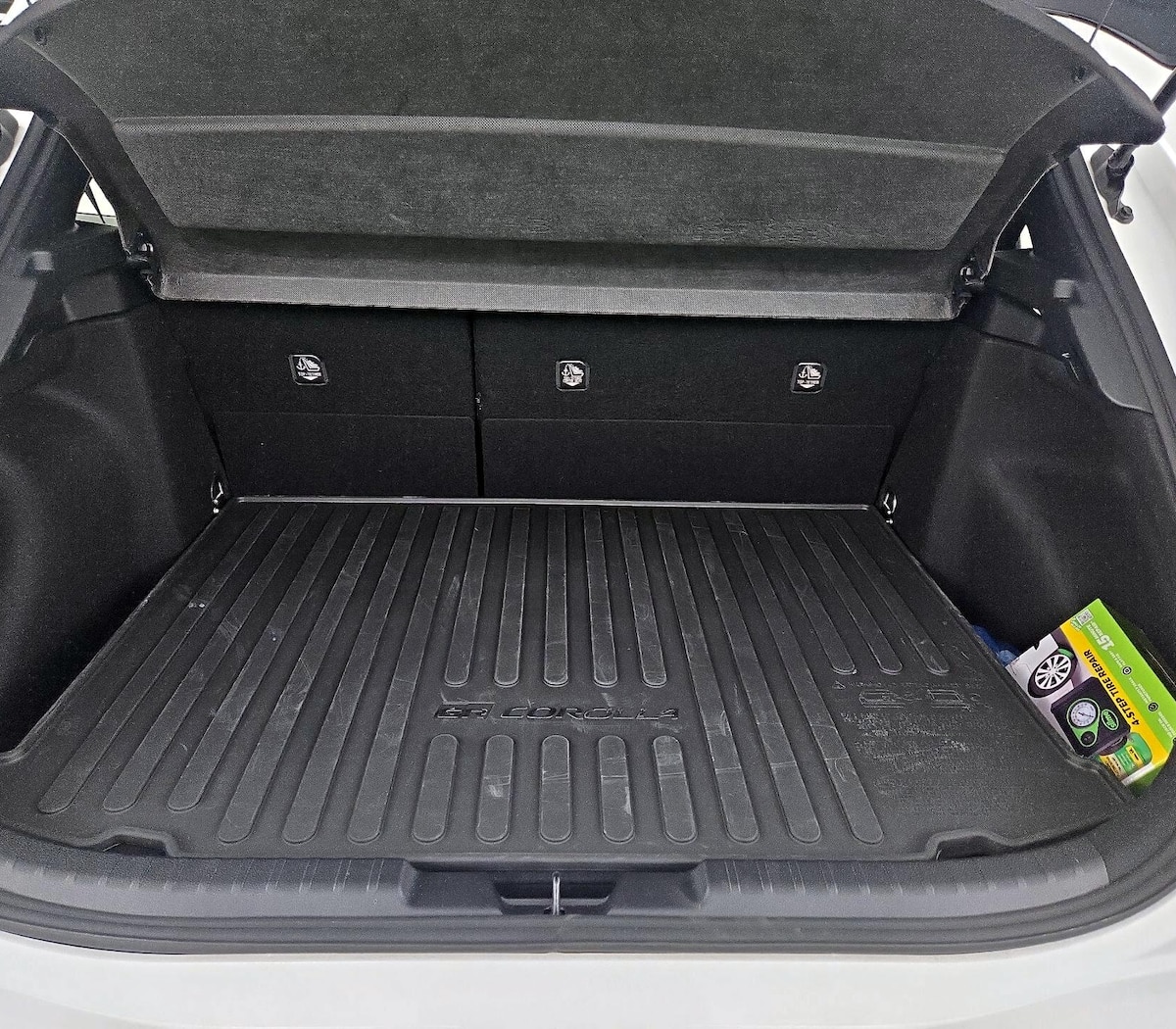 Trunk/Cargo (Seats Up)