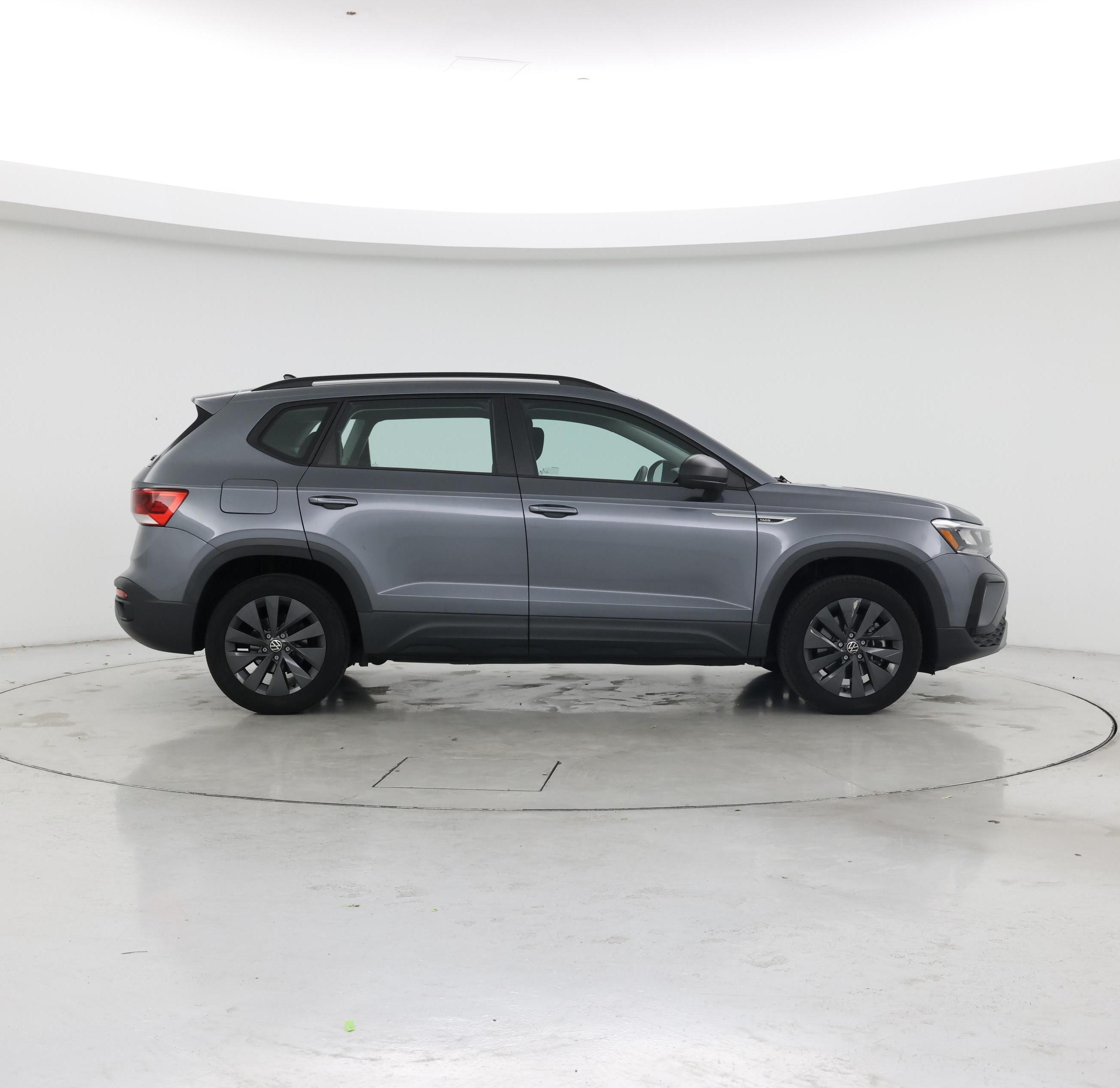 Thumbnail: 2023 Volkswagen Taos - 7