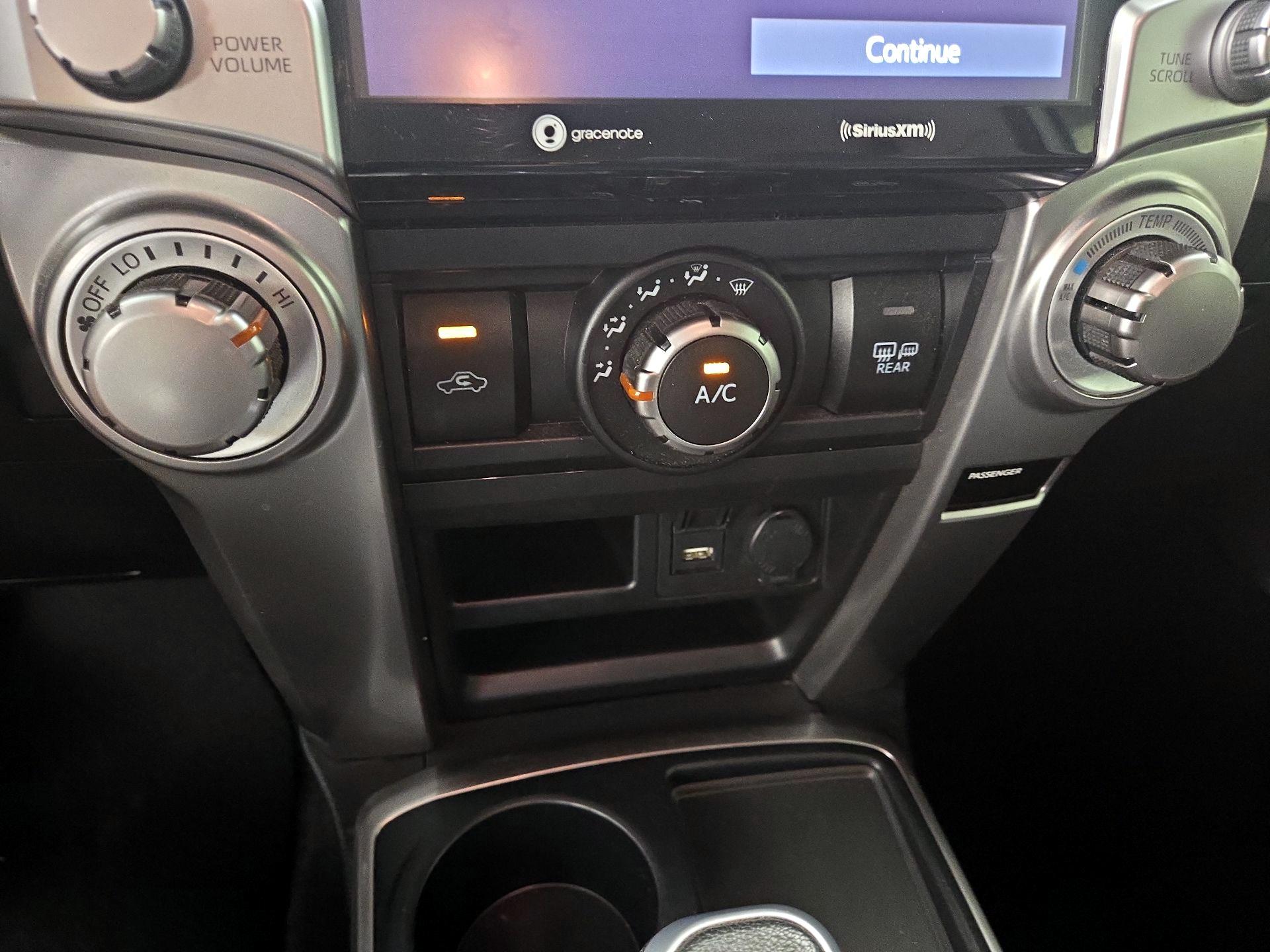 Thumbnail: 2020 Toyota 4Runner - 16