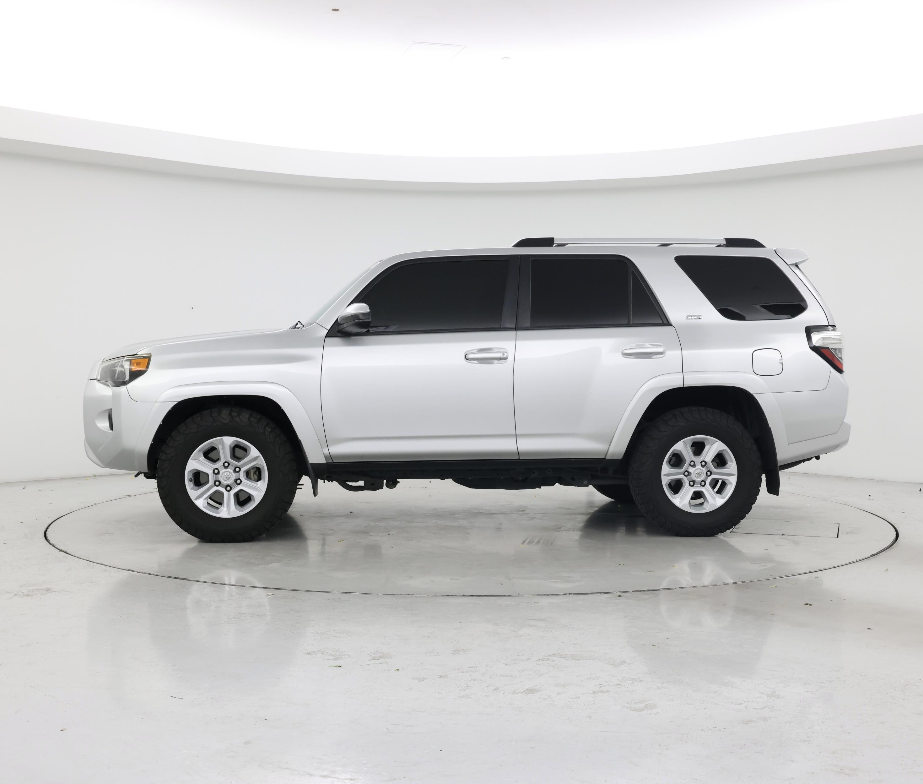 Thumbnail: 2020 Toyota 4Runner - 3