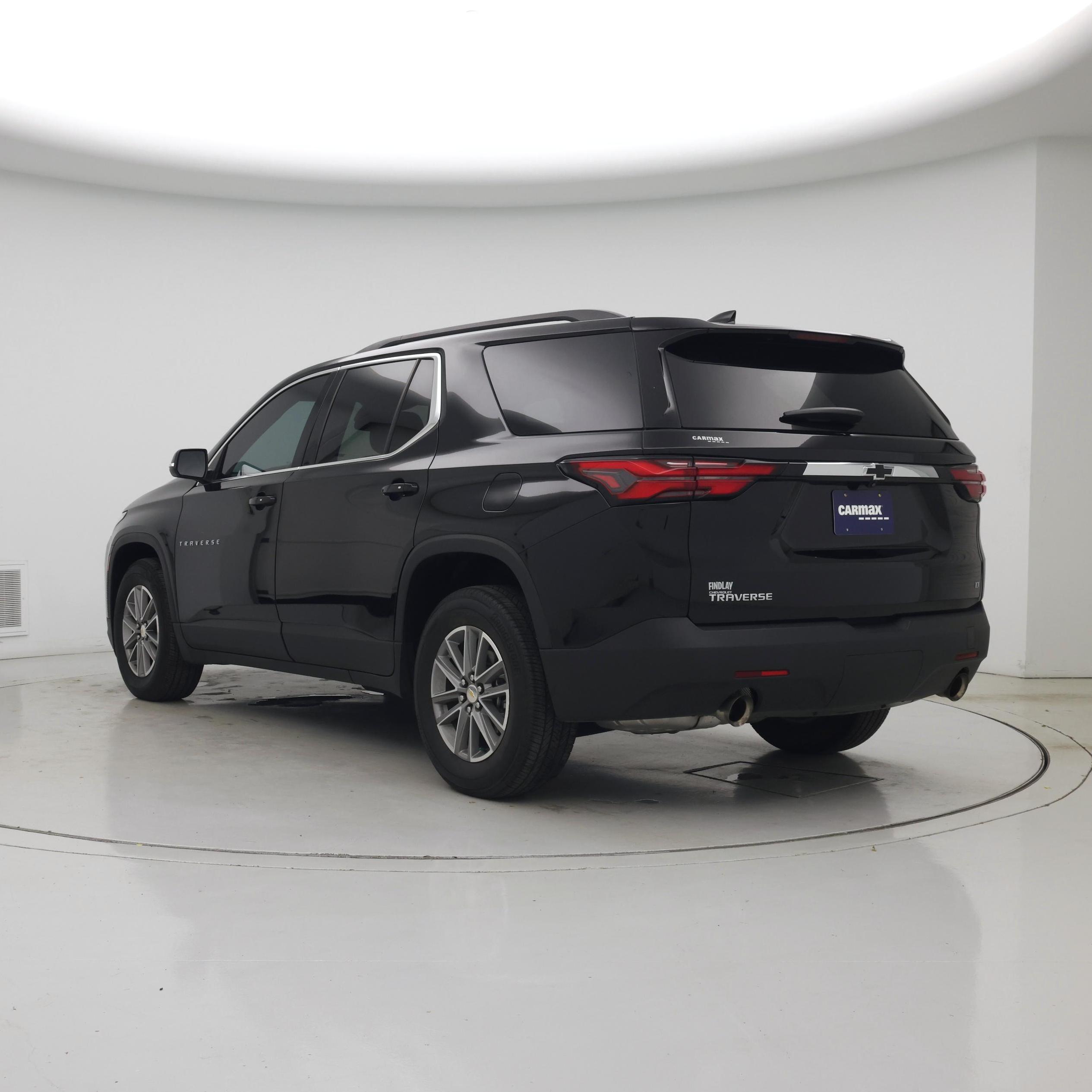 Thumbnail: 2023 Chevrolet Traverse - 2