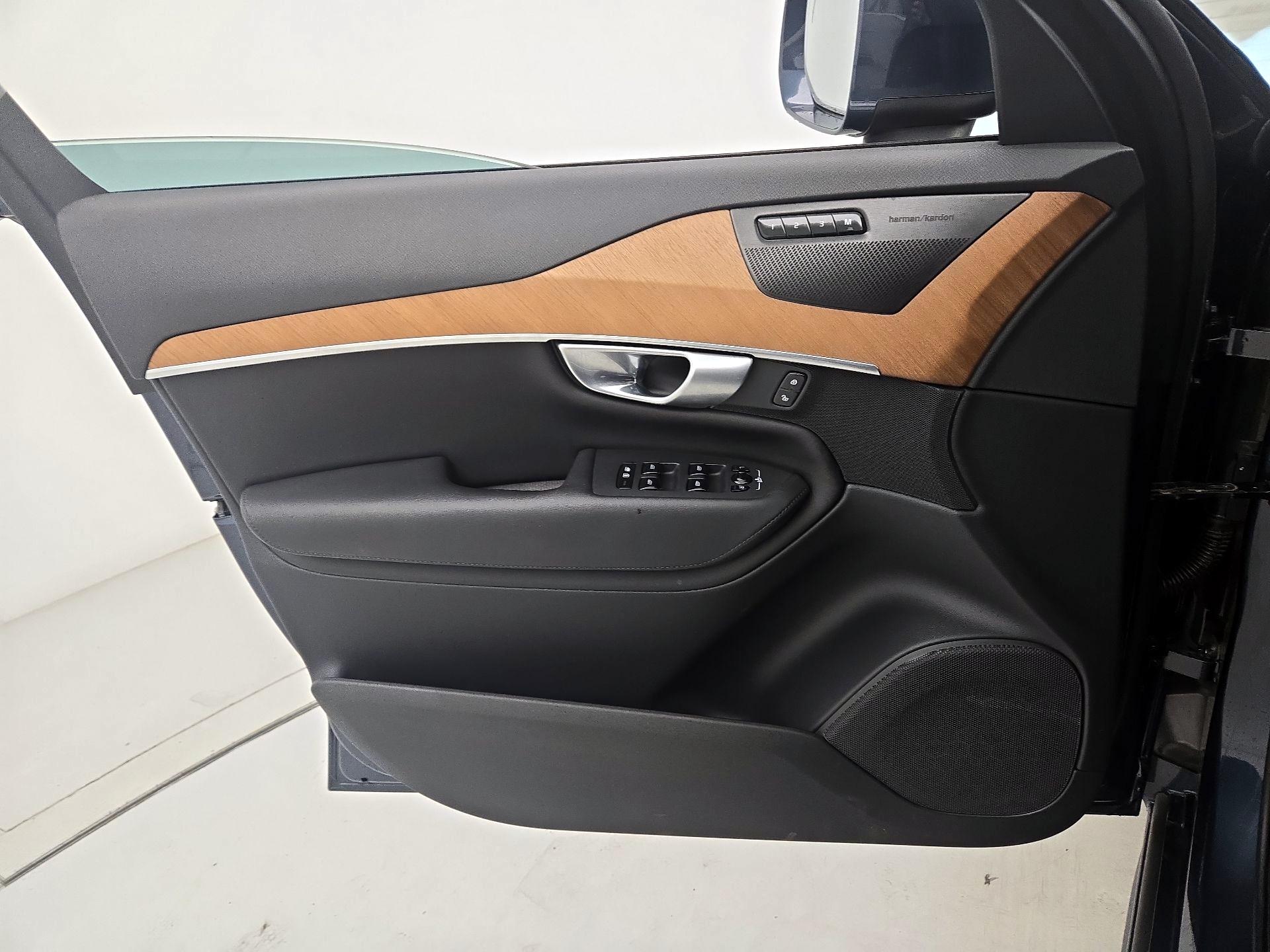 Thumbnail: 2024 Volvo XC90 - 12