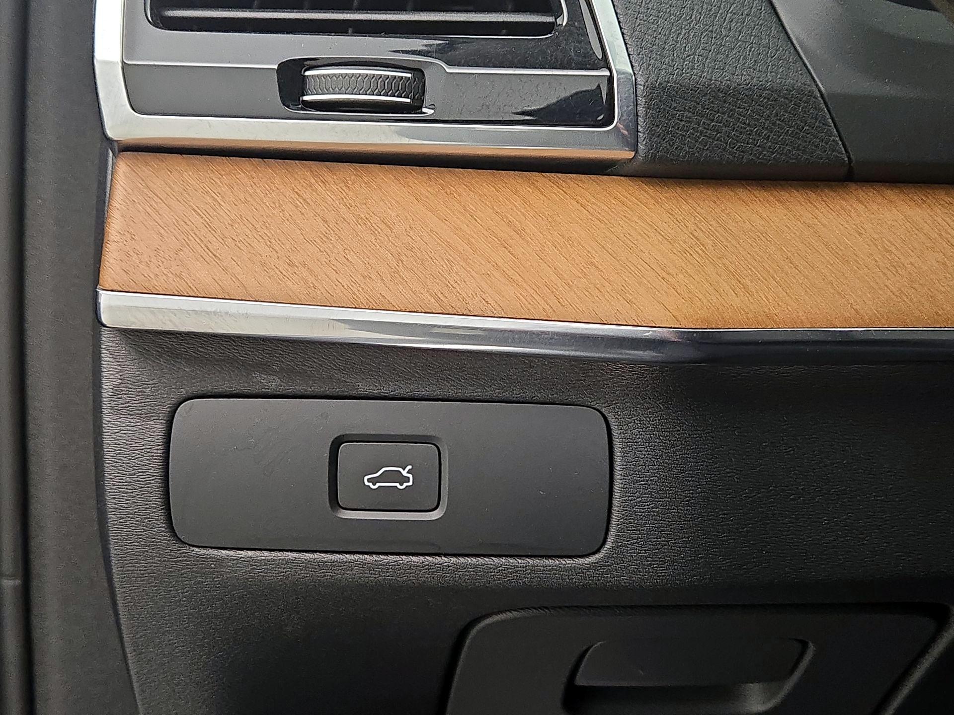 Thumbnail: 2024 Volvo XC90 - 13