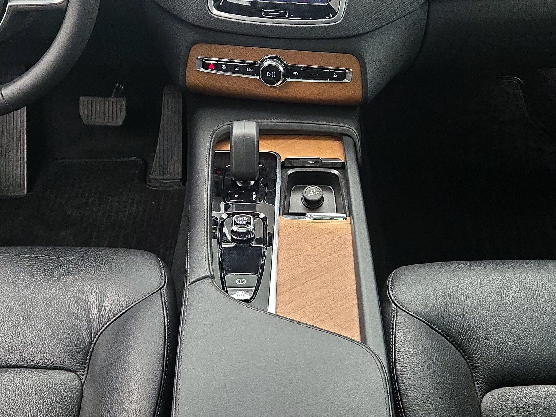Thumbnail: 2024 Volvo XC90 - 18