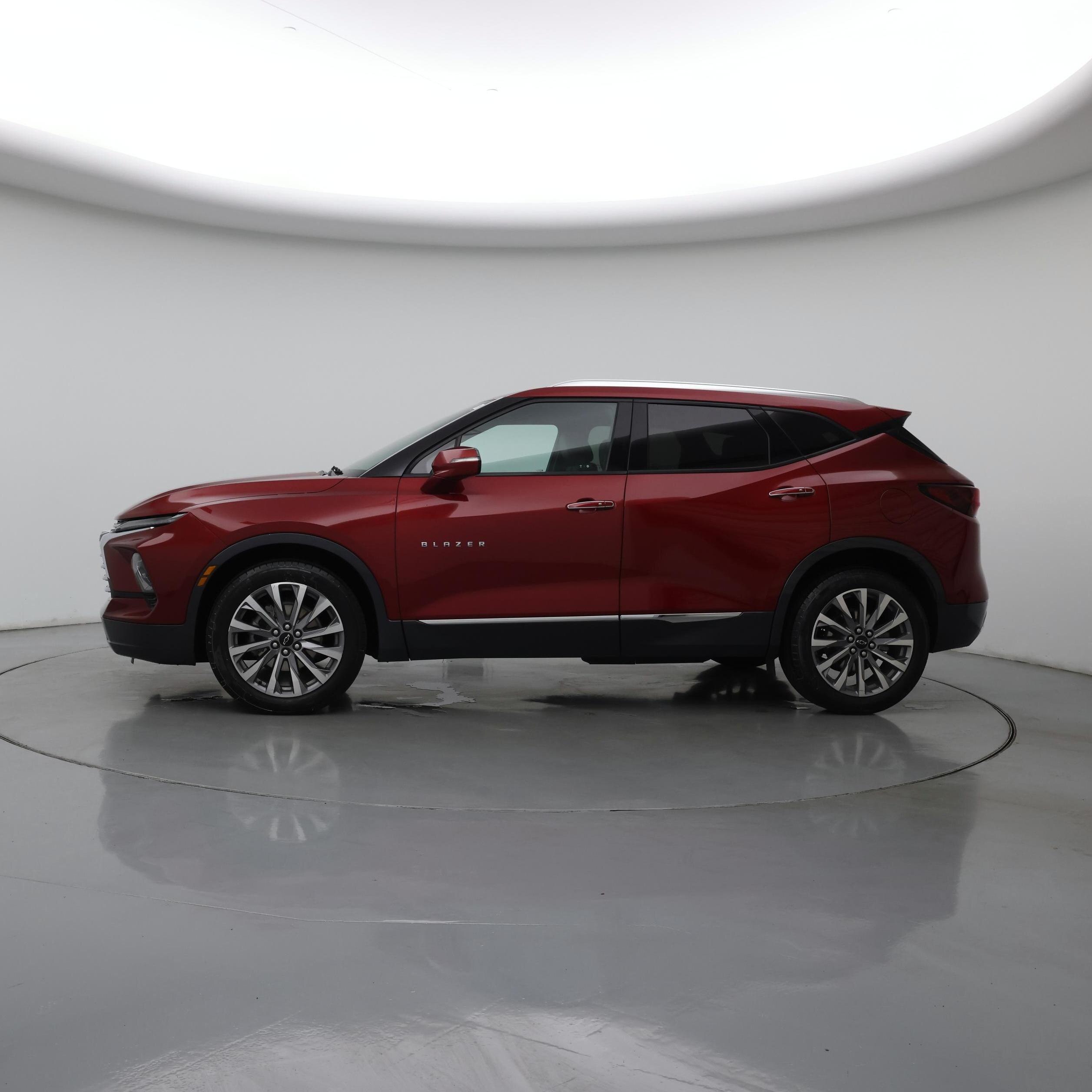 Thumbnail: 2023 Chevrolet Blazer - 3