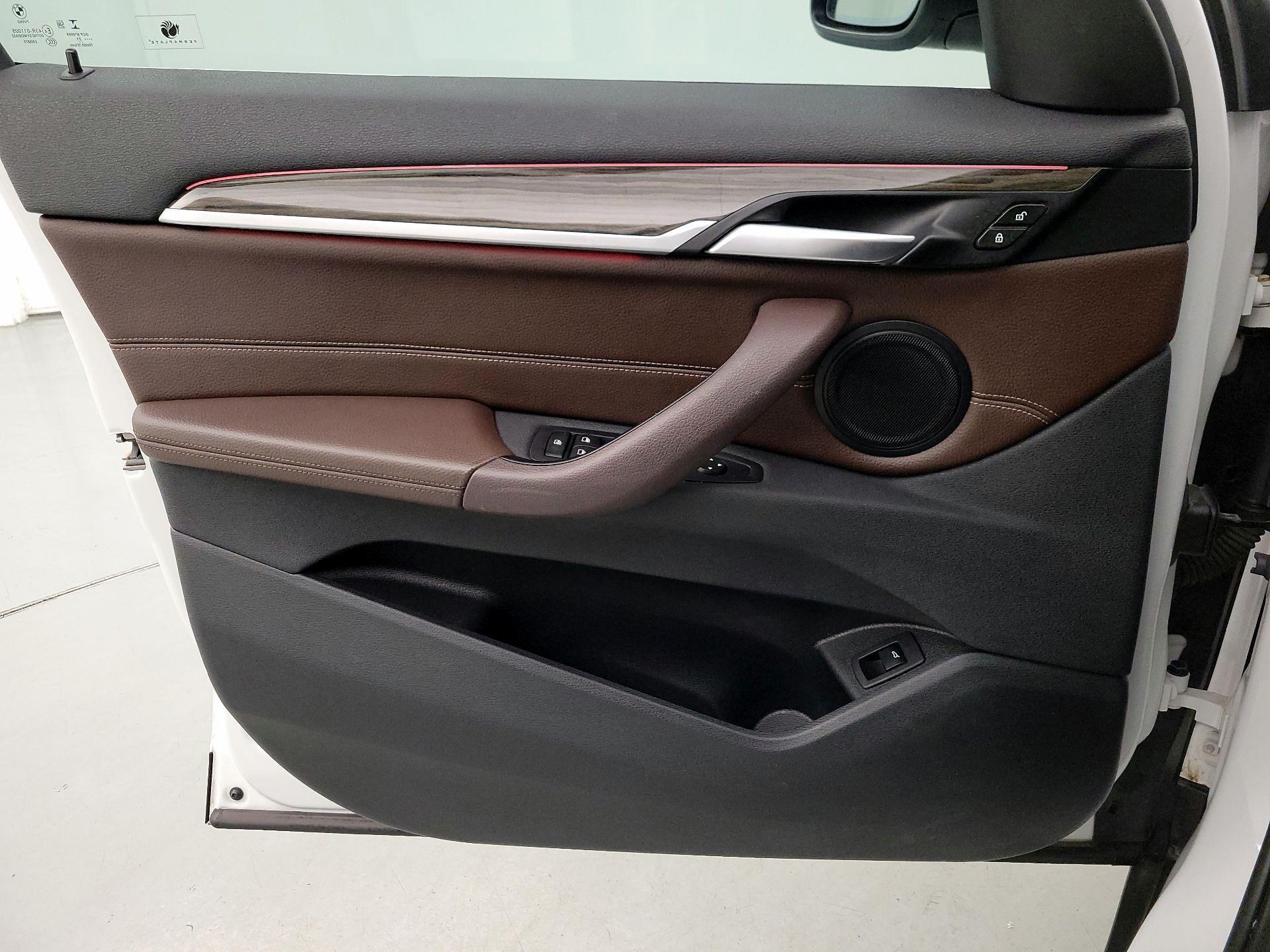 Thumbnail: 2021 BMW X1 - 12