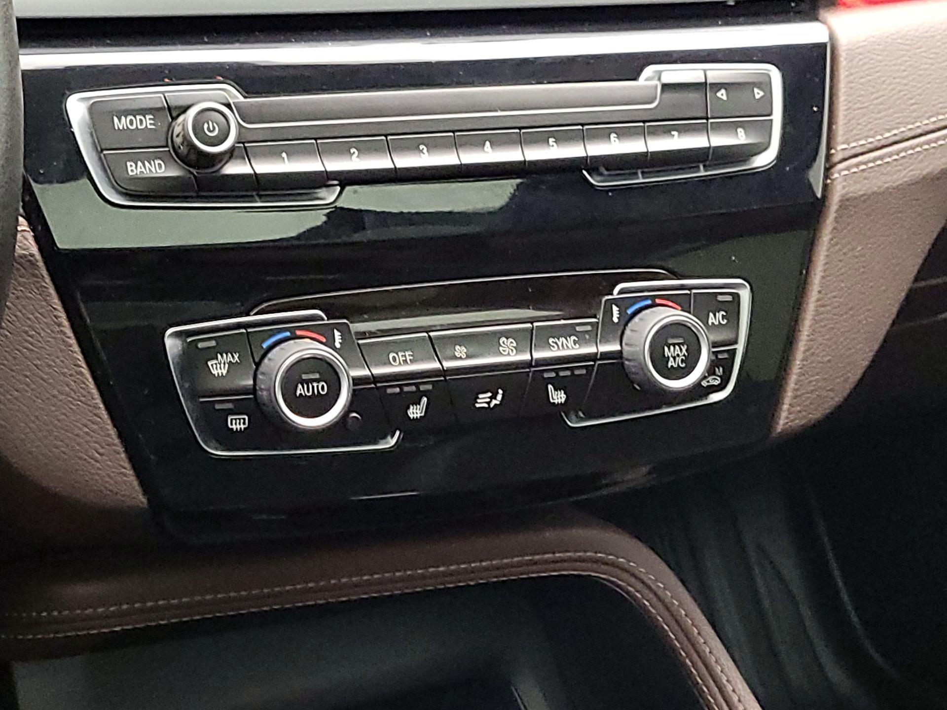 Thumbnail: 2021 BMW X1 - 17