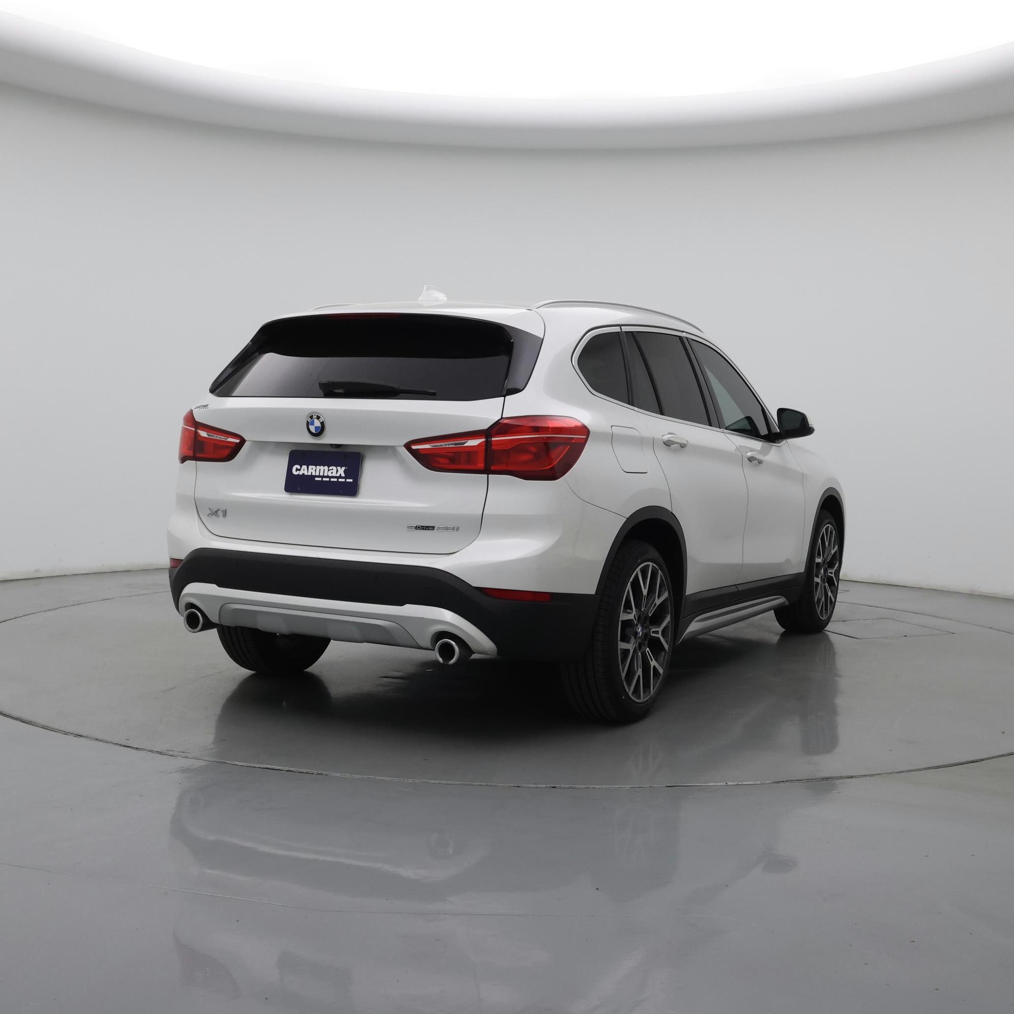 Thumbnail: 2021 BMW X1 - 8