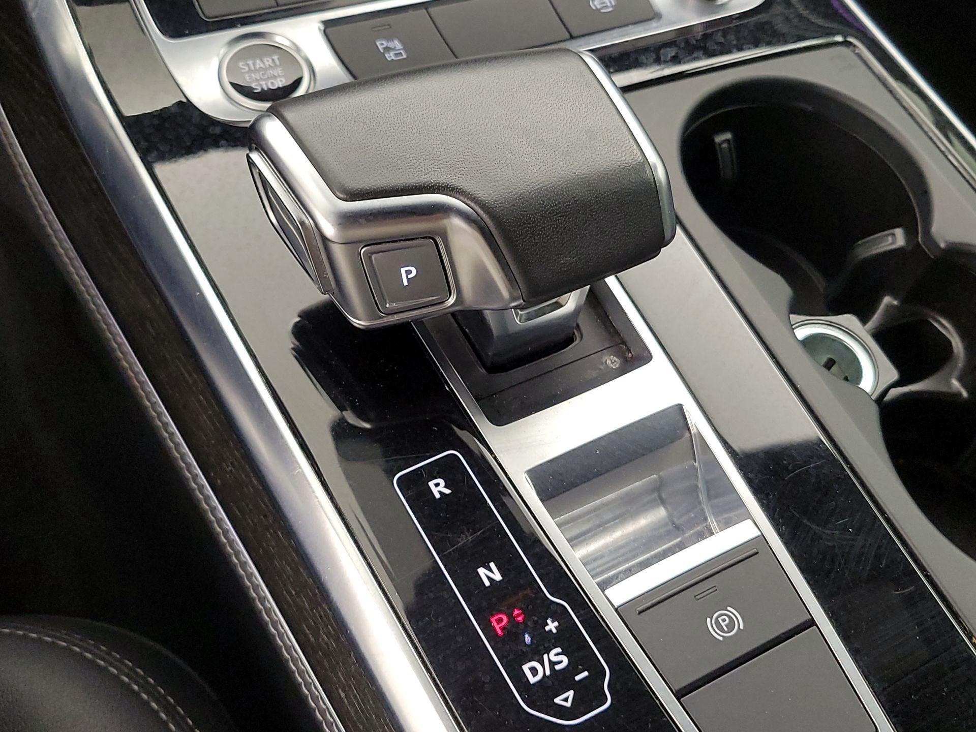 Thumbnail: 2025 Audi Q7 - 15