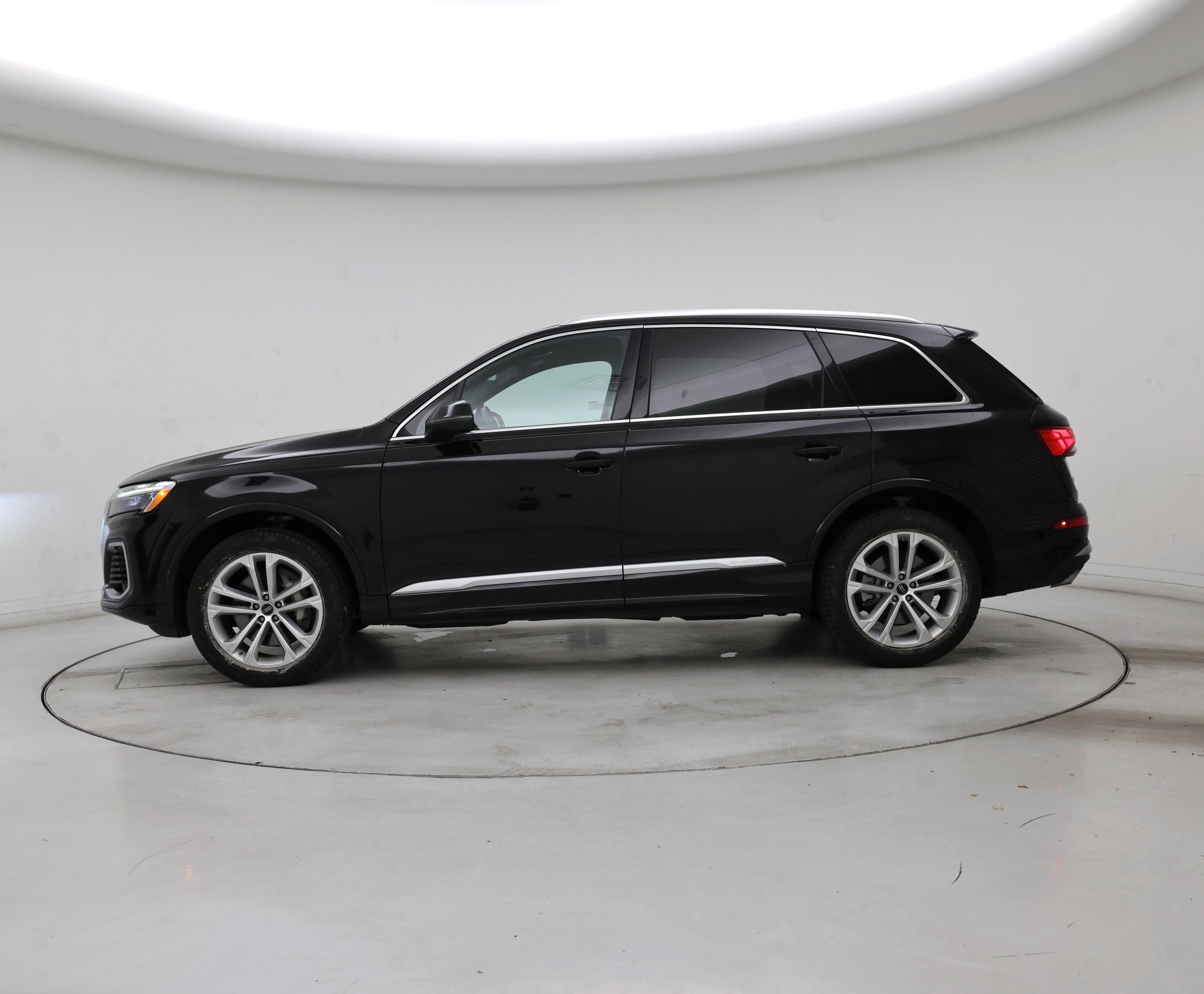 Thumbnail: 2025 Audi Q7 - 3