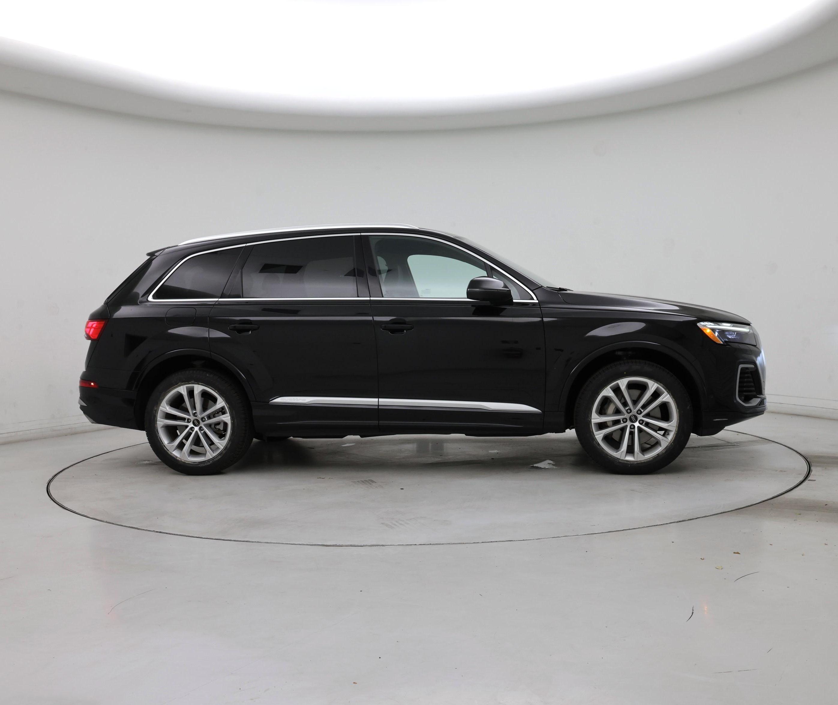 Thumbnail: 2025 Audi Q7 - 7