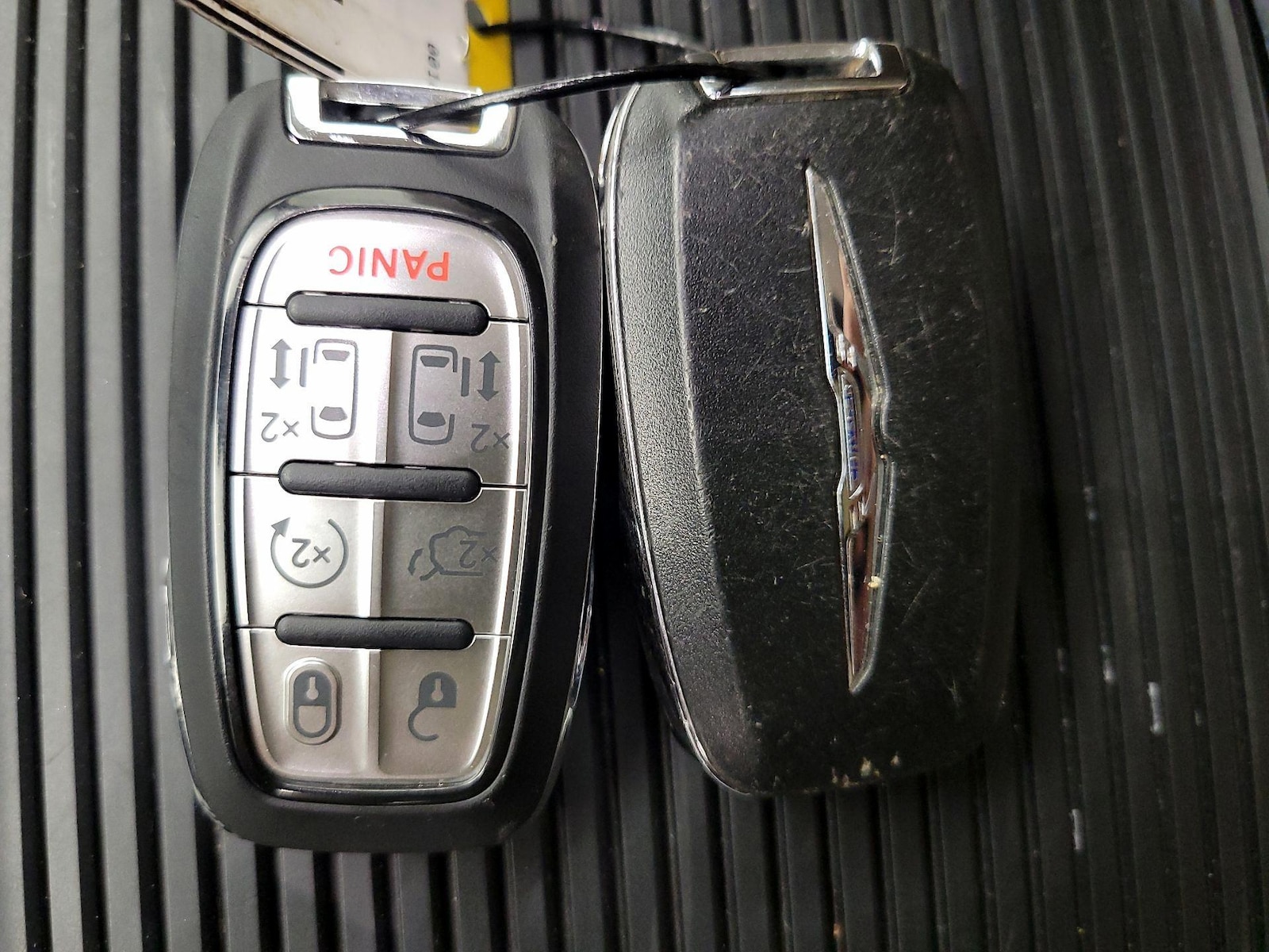 2021 Chrysler Pacifica Limited - Photo 24