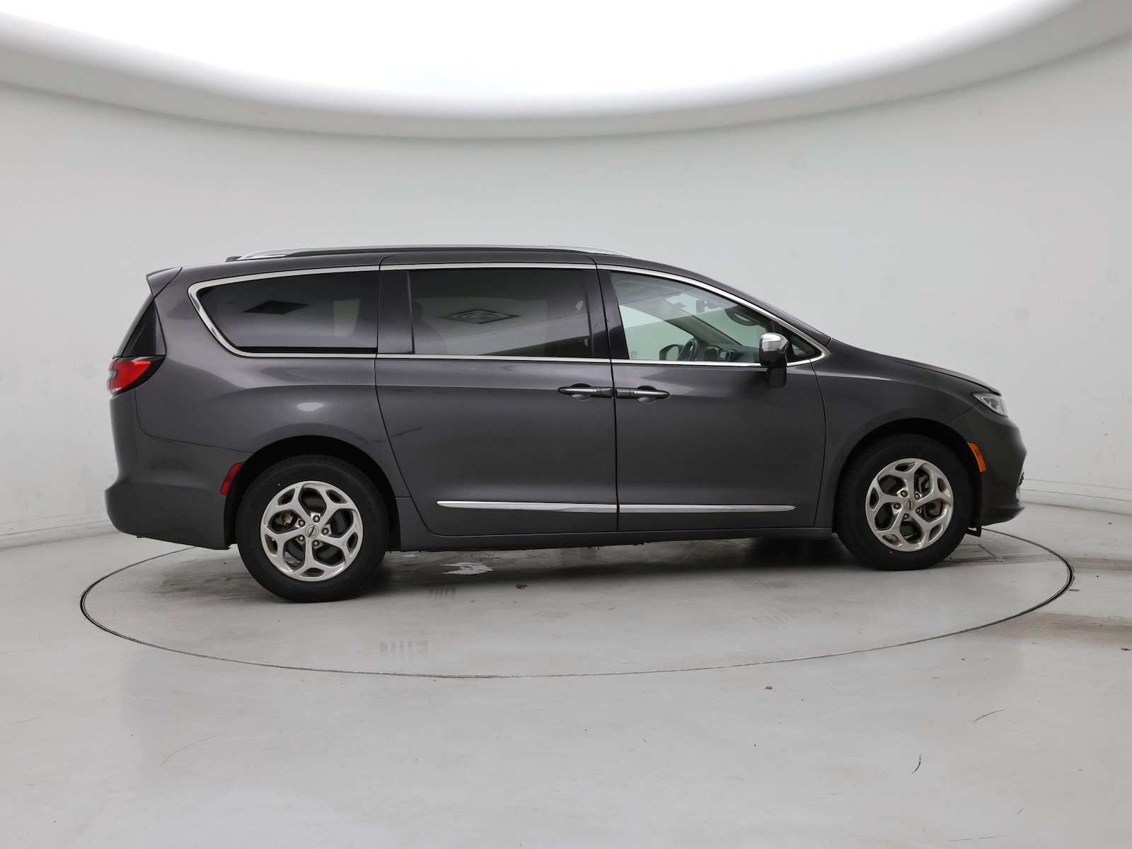 2021 Chrysler Pacifica Limited - Photo 8
