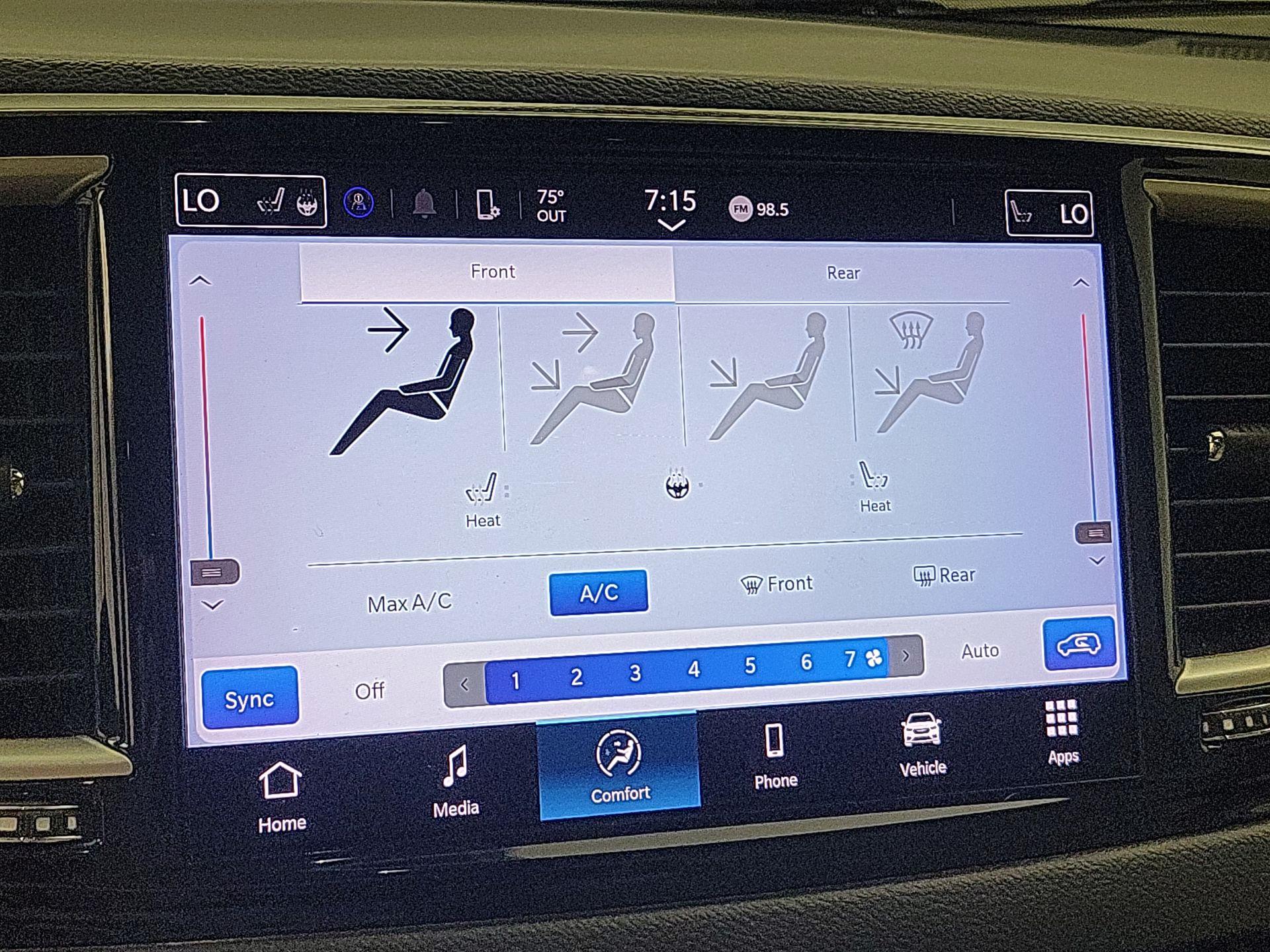 Thumbnail: 2021 Chrysler Pacifica - 13